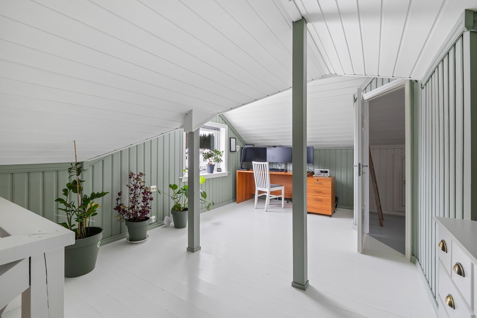 Et fleksibelt areal som kan innredes som kontor eller oppholdsrom. Galleribilde