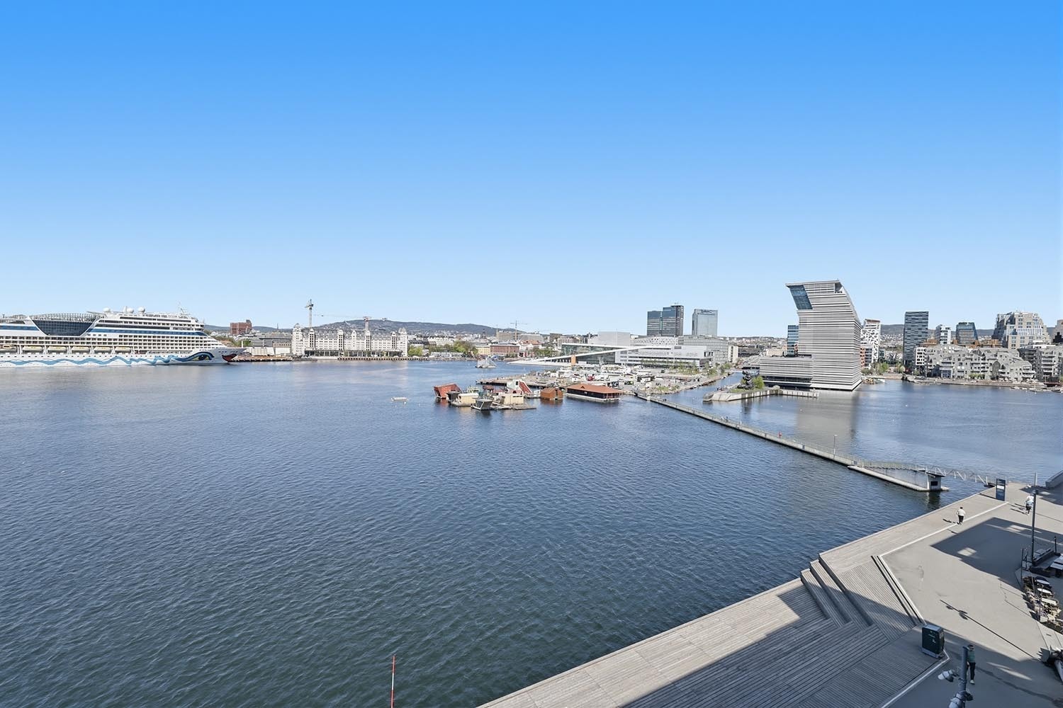 Nydelig utsikt over fjorden, Operaen og Barcode Galleribilde