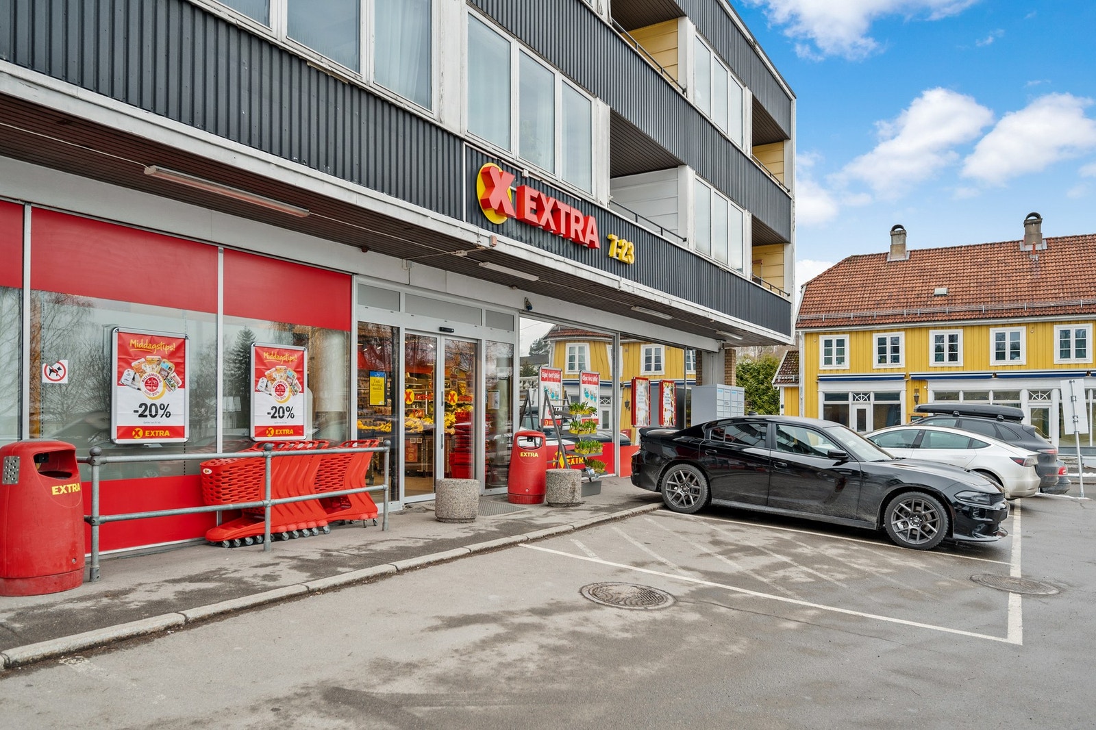 Coop-extra kort vei fra leiligheten for enkel dagligvarehandel. Galleribilde