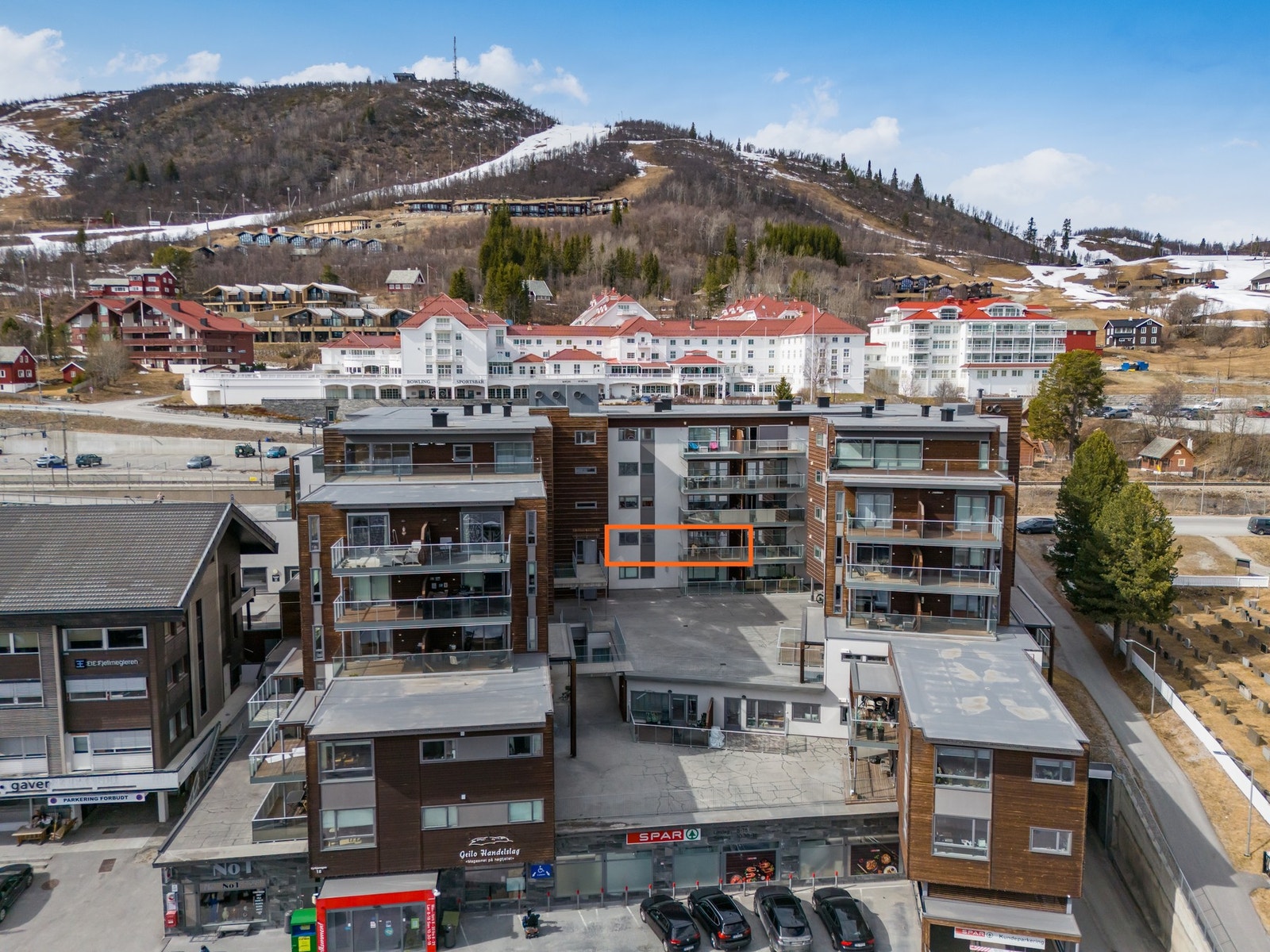 Lokal Eiendomsmegler MNEF/Partner/Økonom Ådne Holestøl Hognerud har gleden av å presentere Geilovegen 32 B (leil 408)! (Foto: Terje Bjørnsen) Galleribilde