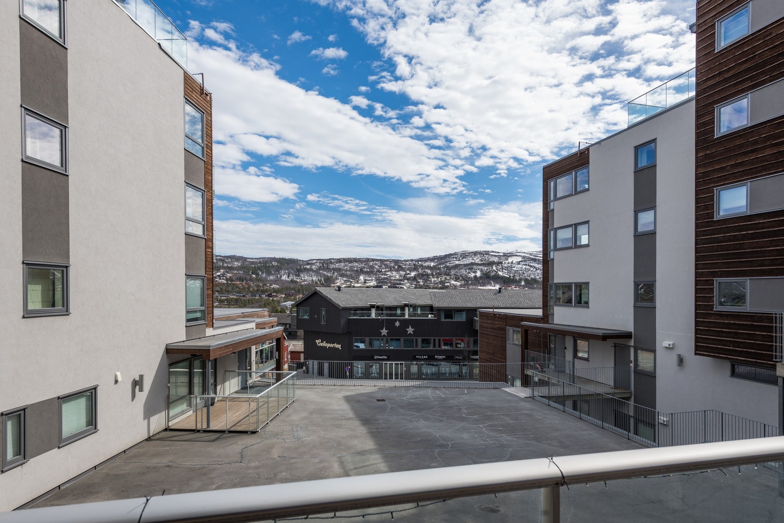 Balkongen kan nytes hele året Galleribilde