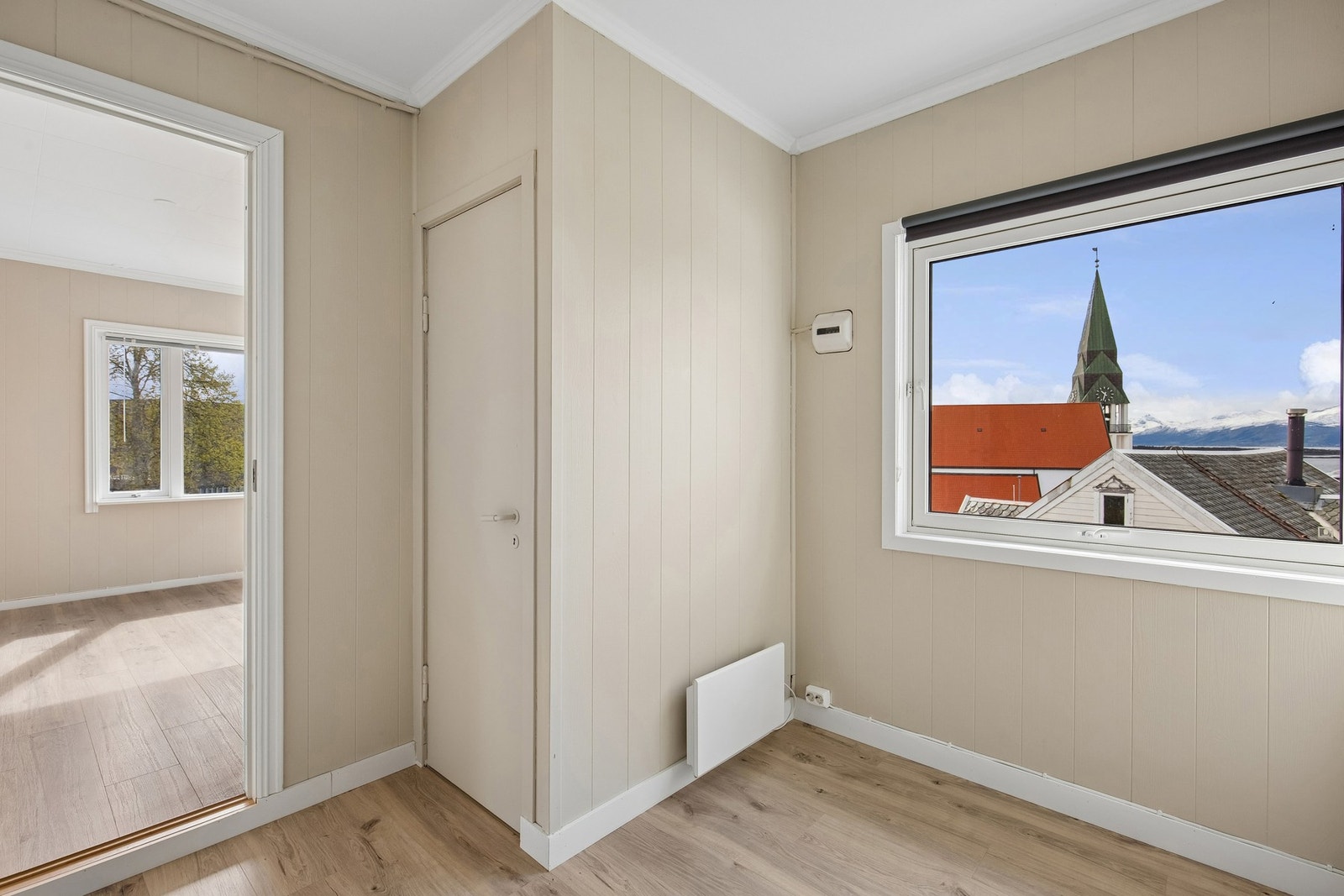 Rom med bod tilknyttet stue Galleribilde