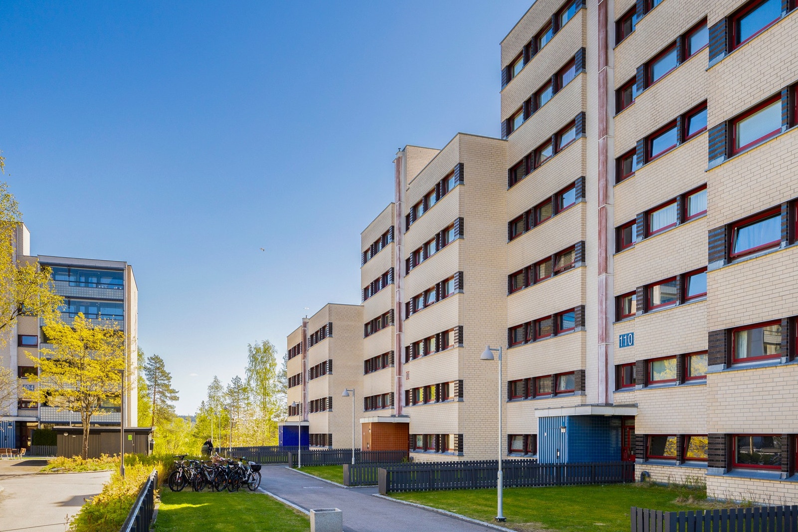 Leiligheten ligger i første etasje med trappefri adkomst. Galleribilde
