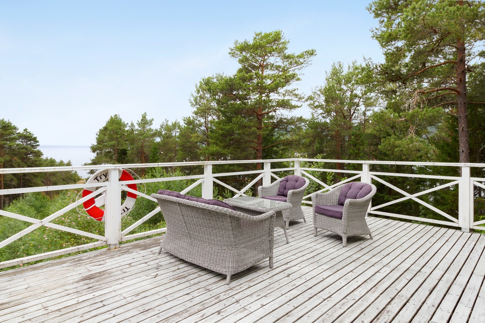 Store terrasser med mange møbleringsmuligheter. Galleribilde