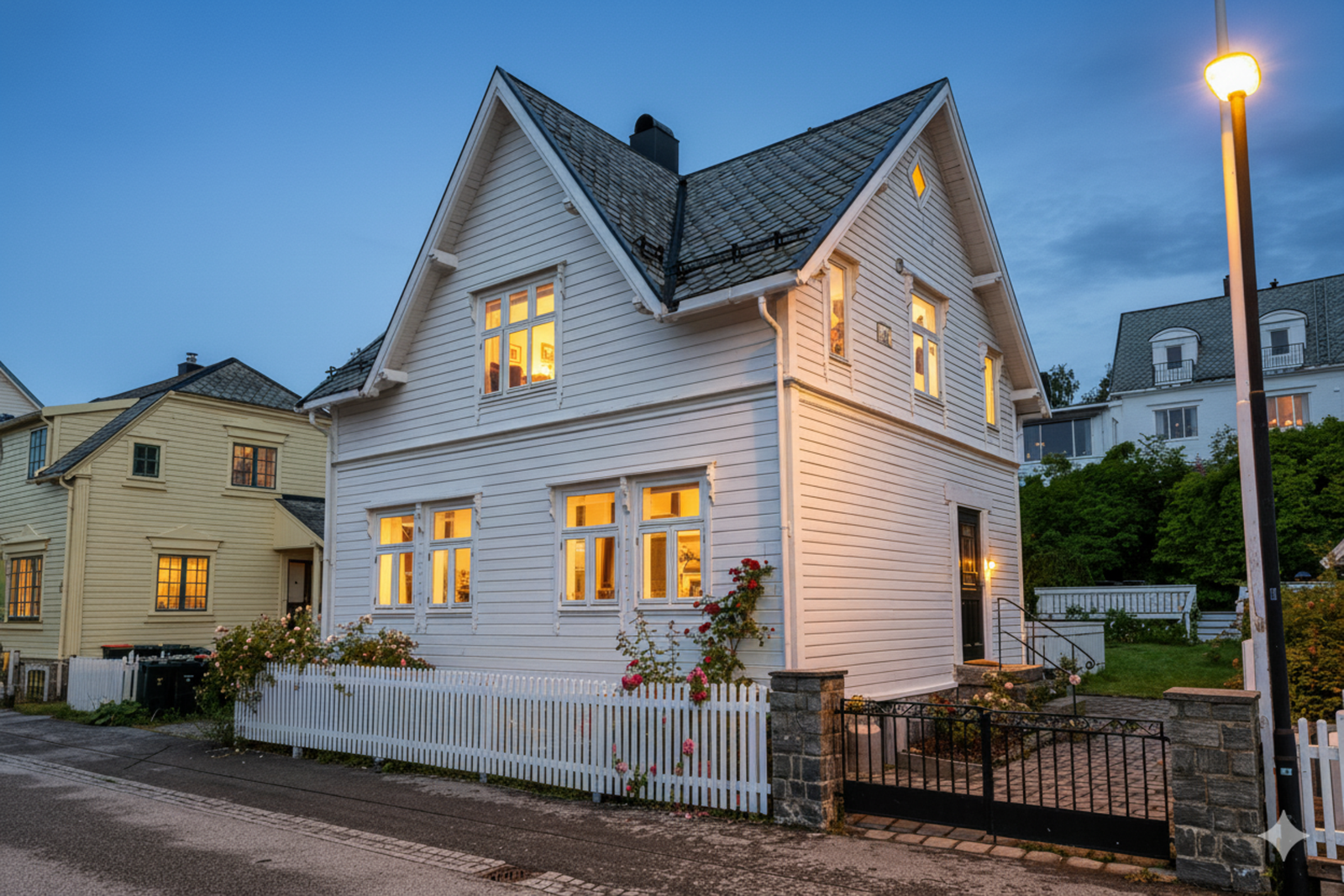 EIE eiendomsmegling v/Tore Magerøy ønsker hjertelig velkommen Fannestrandvegen 17! Foto: Studio Istad (Espen Istad) Galleribilde
