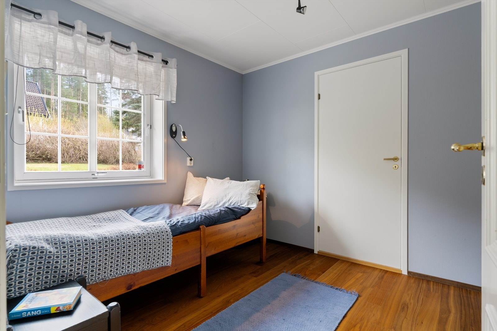 Rom innredet som gjesterom. Galleribilde