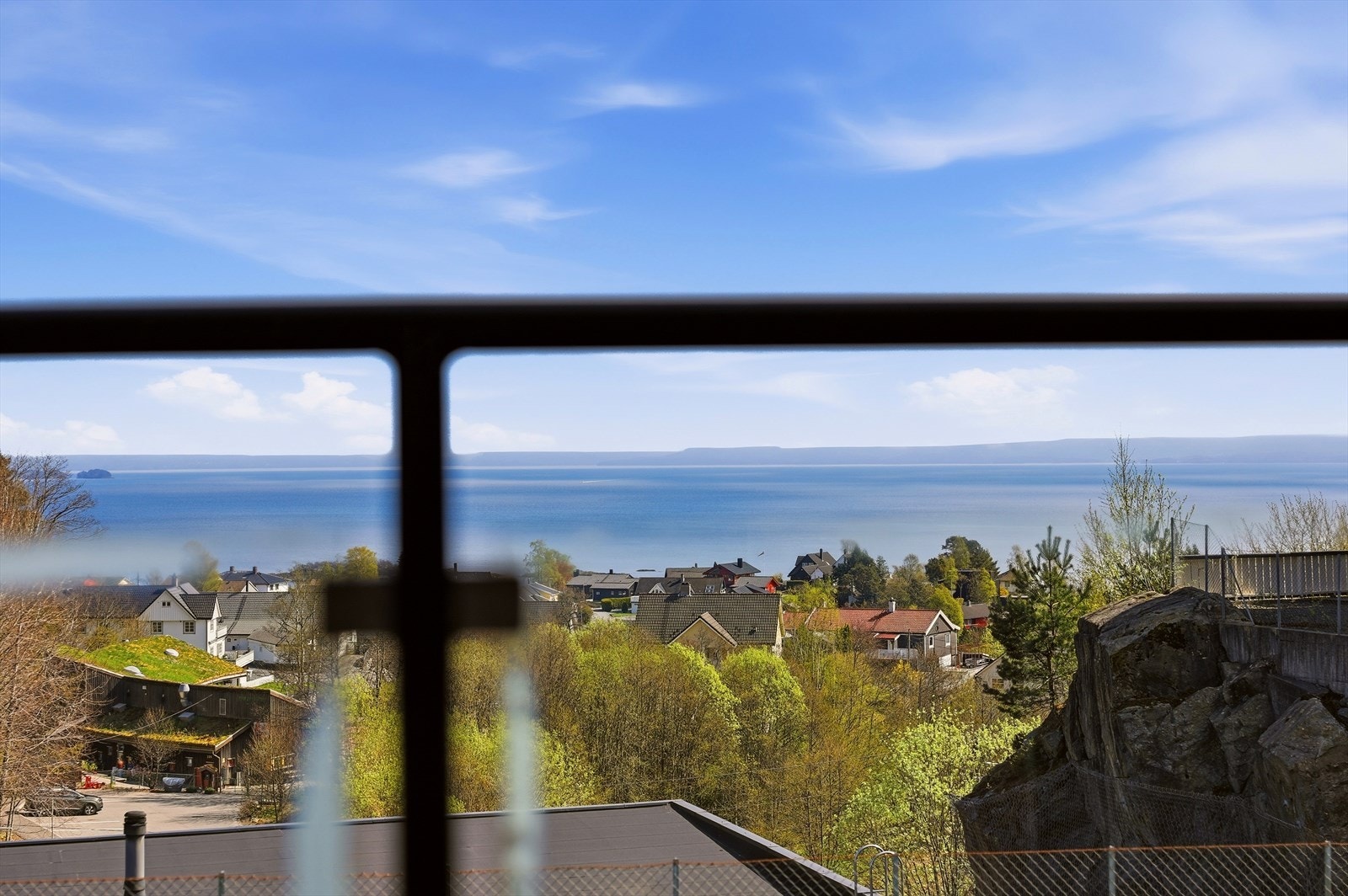 - Nordvik bolig v/Vang Thi Dang har gleden av å presentrere Kuvågvegen 113D (Foto: Ole Andrè Strand) - Galleribilde