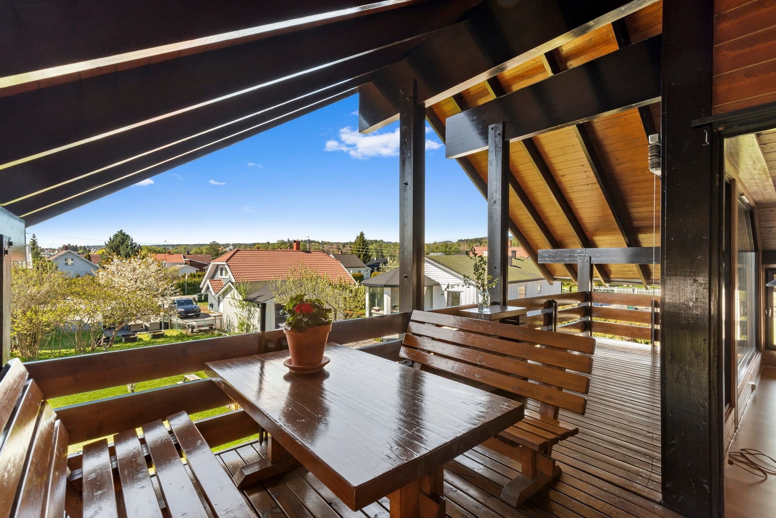 Balkong fra stue i andre etasje Galleribilde