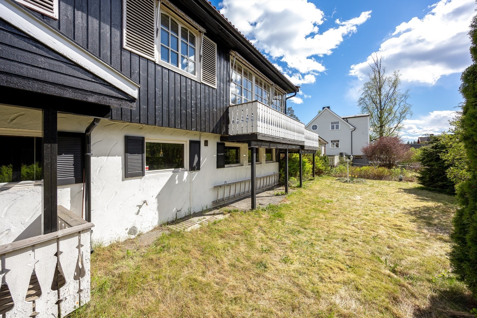 Her kan man skape sin egen trivelige uteområde med sittegrupper, bålpanne, trampoline og basseng. Galleribilde