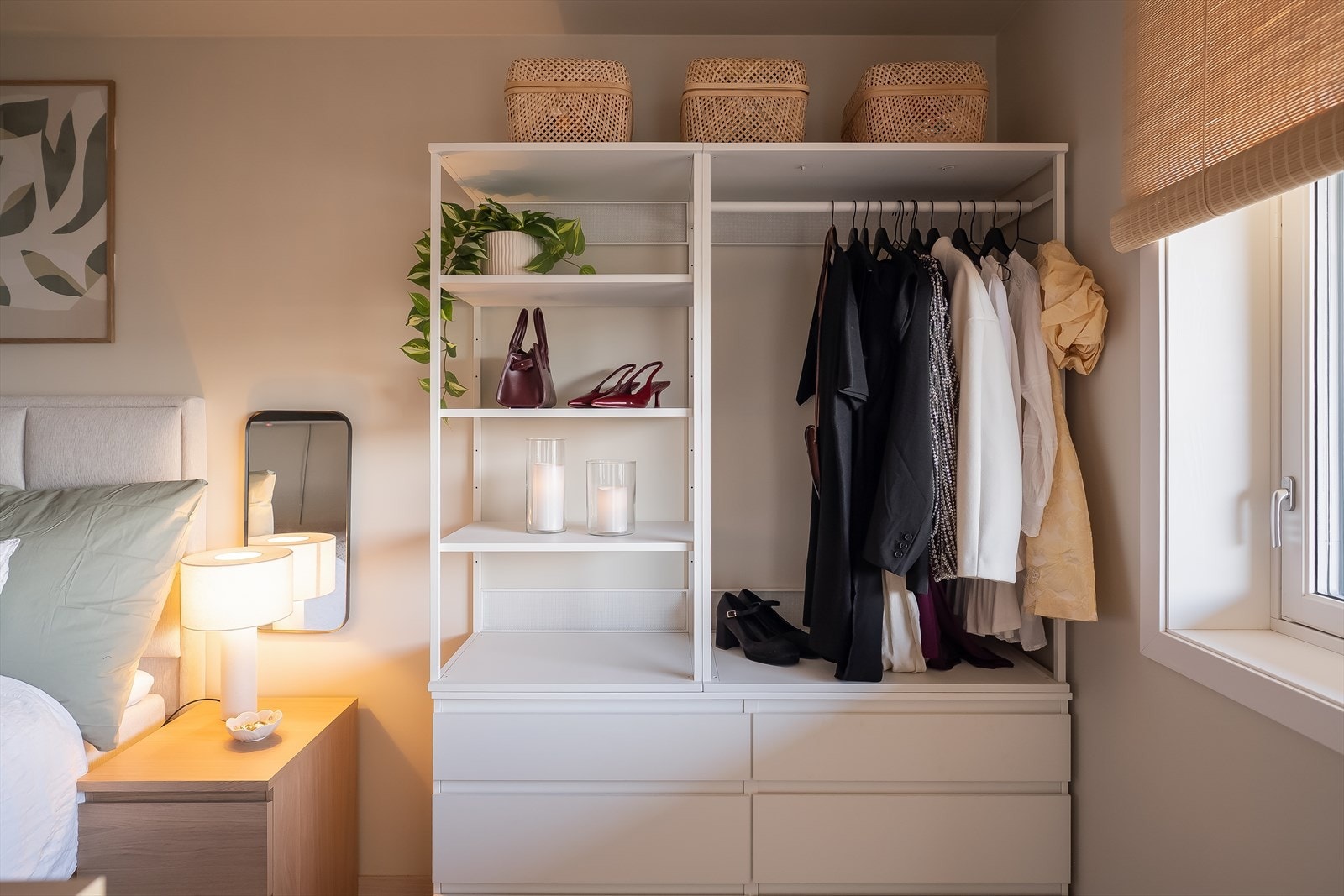 Rommet er på 8m² og fremstår som lyst og gir en god romfølelse med smart inndeling. Galleribilde