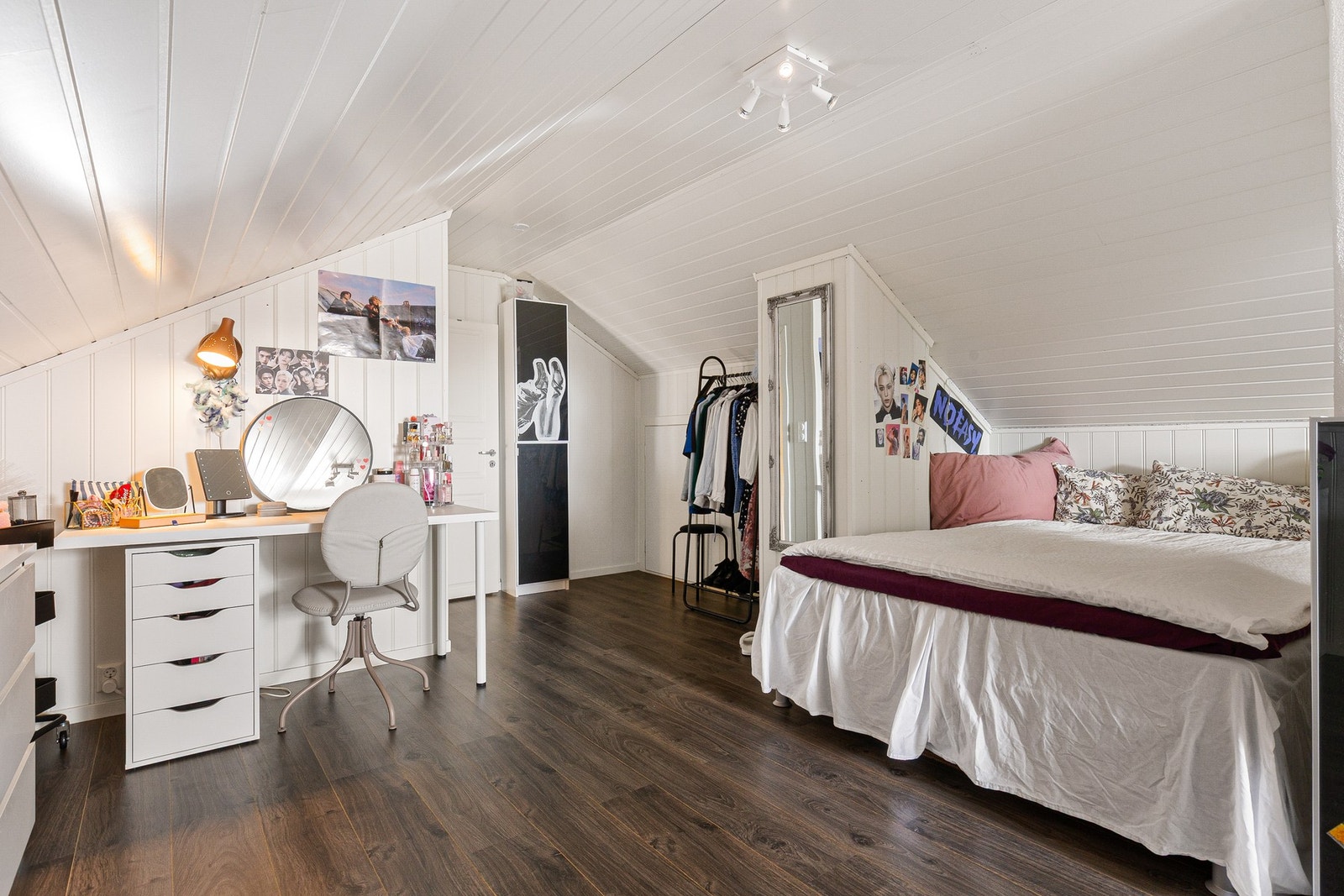 Det perfekte oppholdsrom for ungdommen i huset Galleribilde