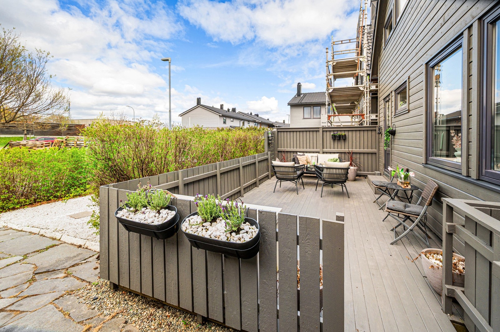 Vestvendt terrasse på 21 kvm. Galleribilde