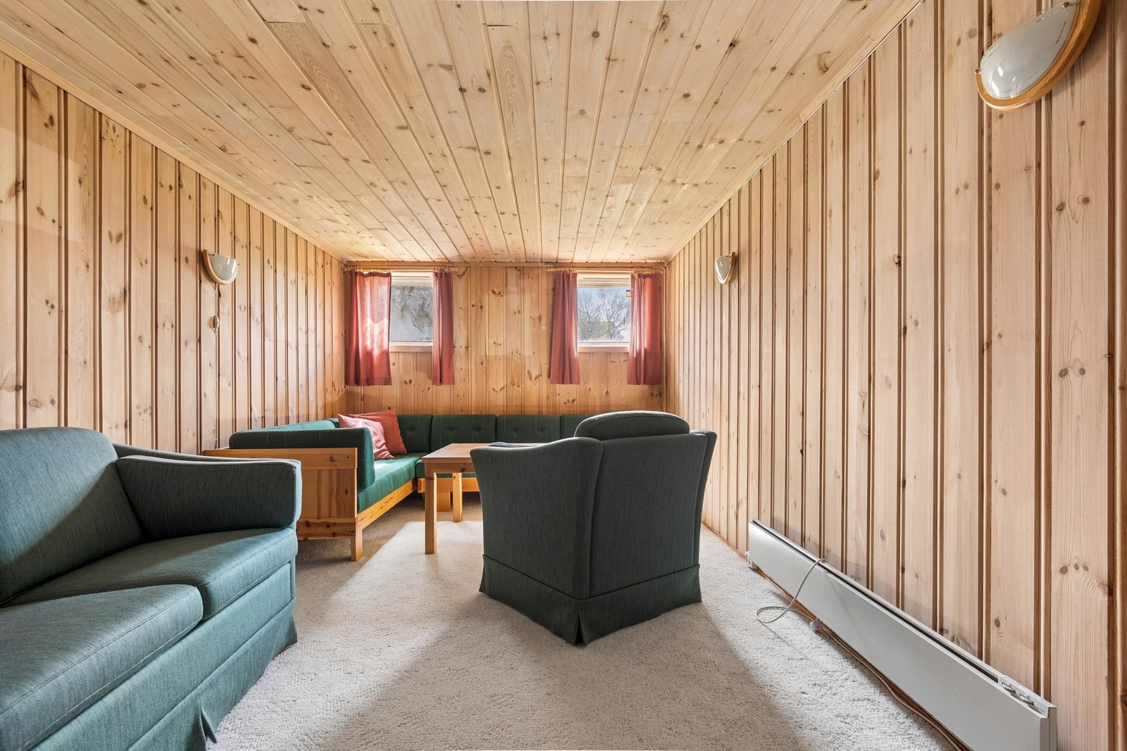 Kjellerstue. Rommet er ikke byggemeldt og ikke godkjent for varig opphold. Galleribilde