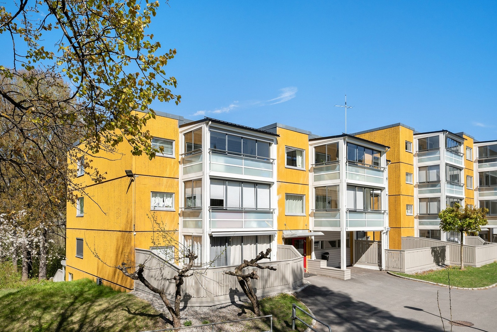 Boligen ligger i byggets 1. etasje. Galleribilde