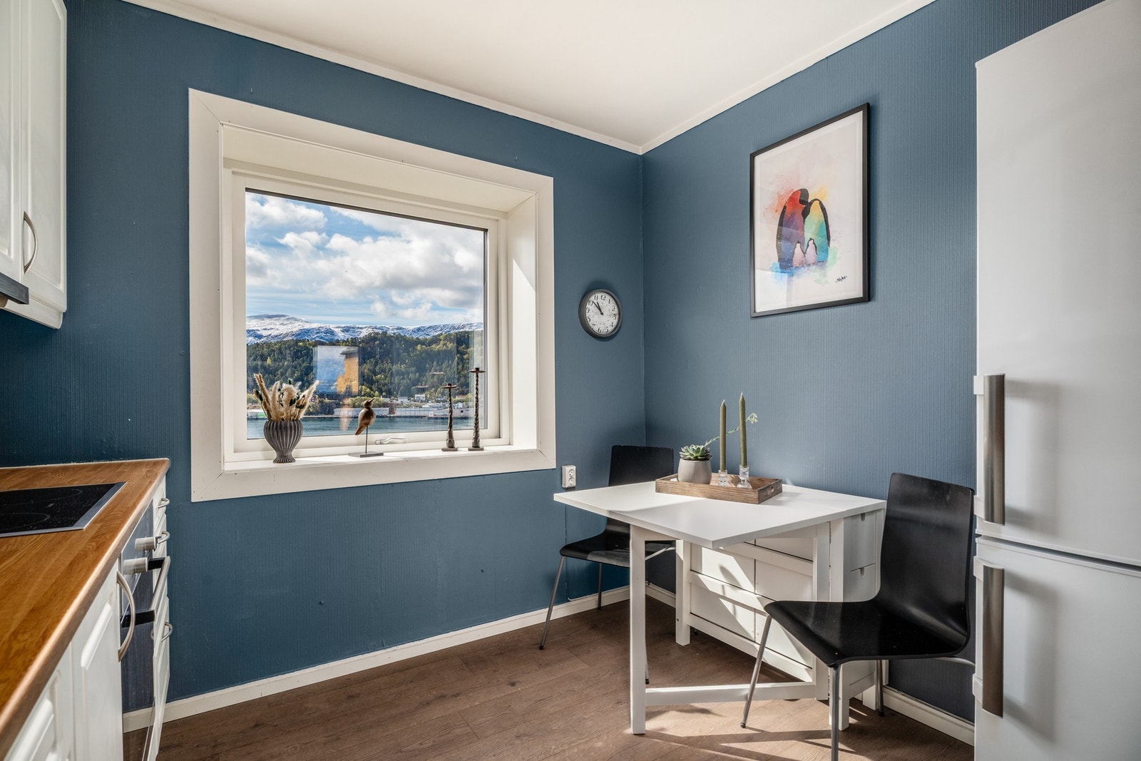 Om ønskelig er det rom for et frokostbord. Galleribilde