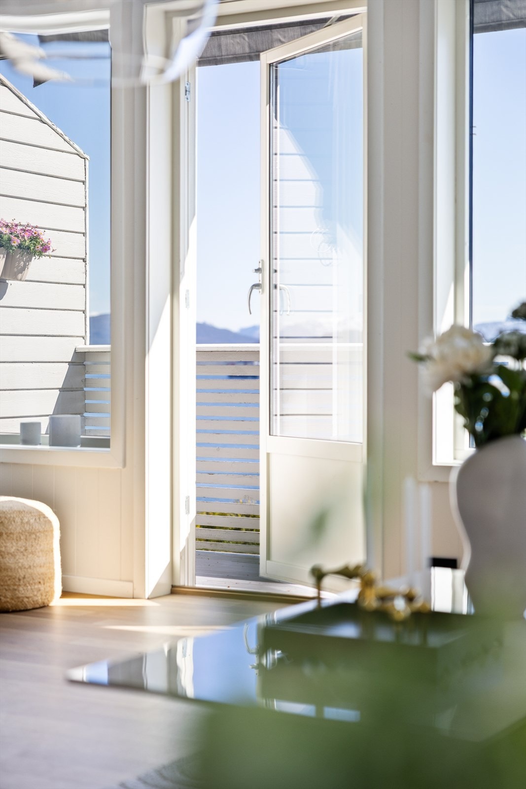 Utgang til veranda Galleribilde