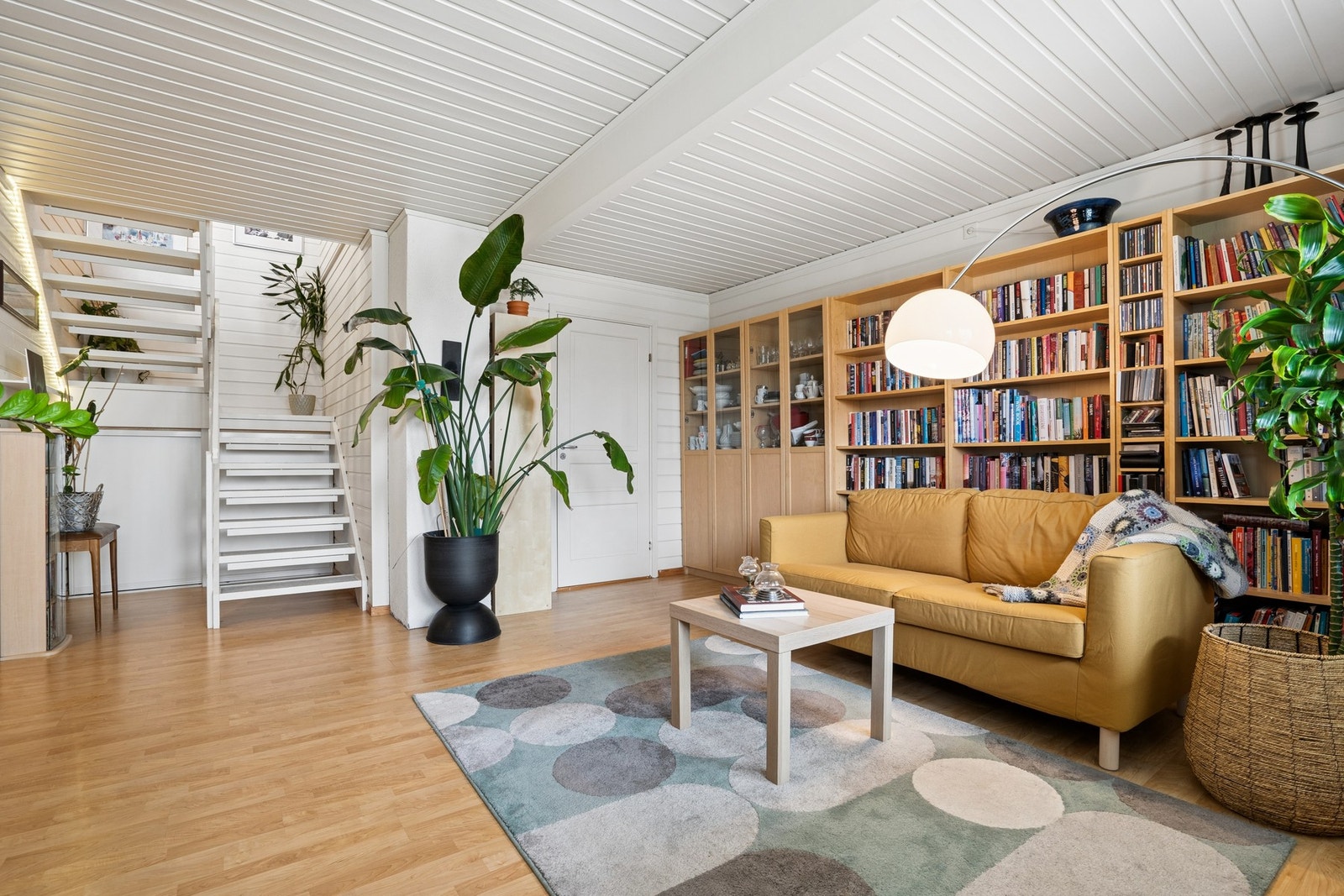 Stue som fungerer ypperlig som TV-stue eller lekestue for de minste. Galleribilde