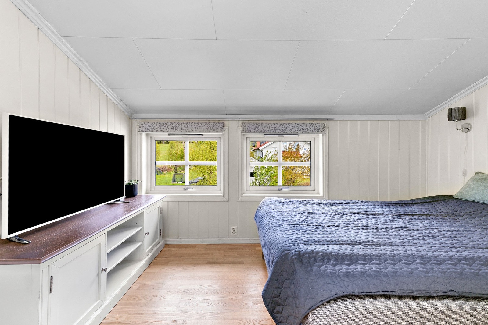 Soverom 4 - Har tidligere vært loftstue, men er i dag brukt som soverom. Galleribilde