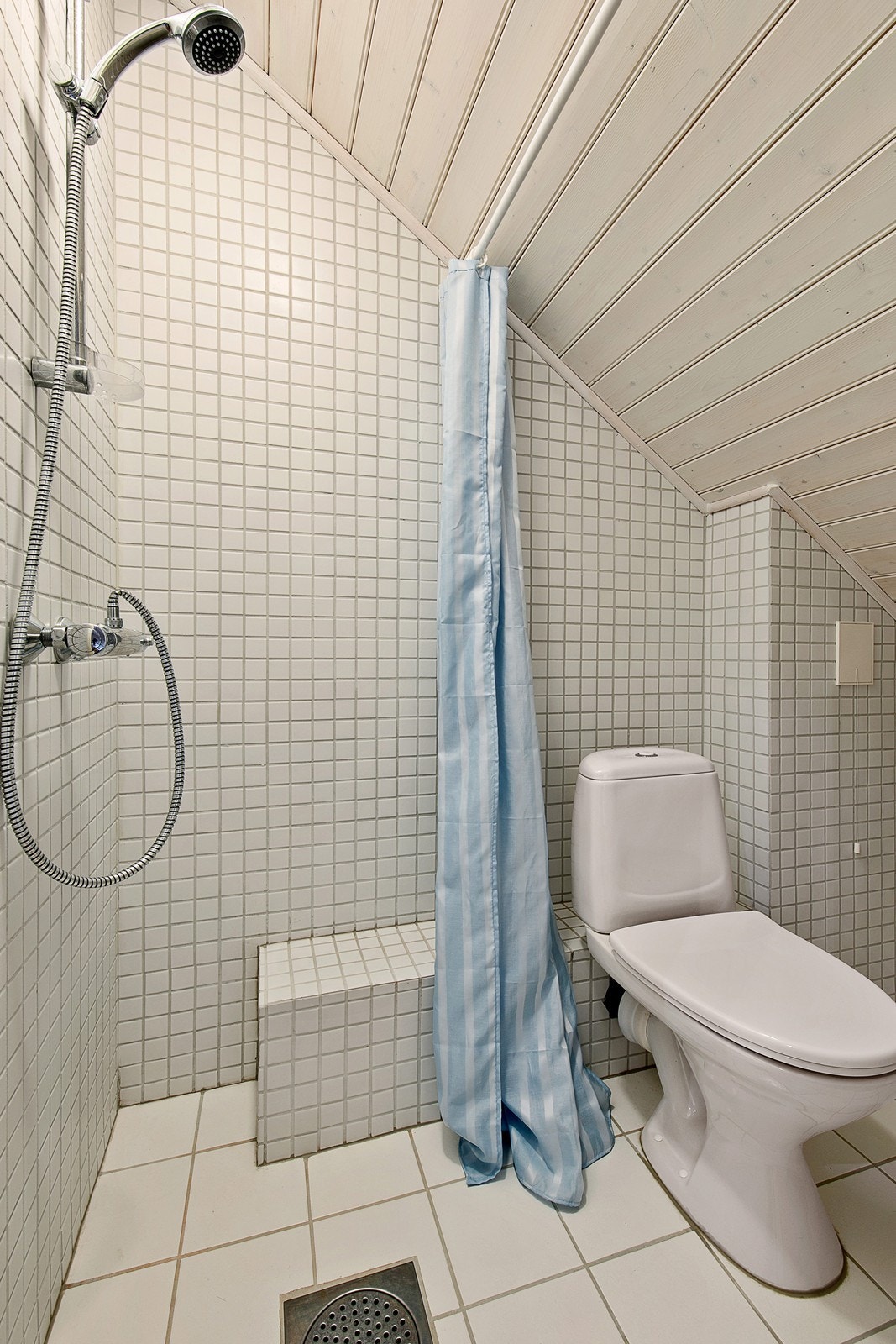 Flislagt dusj/wc. Galleribilde