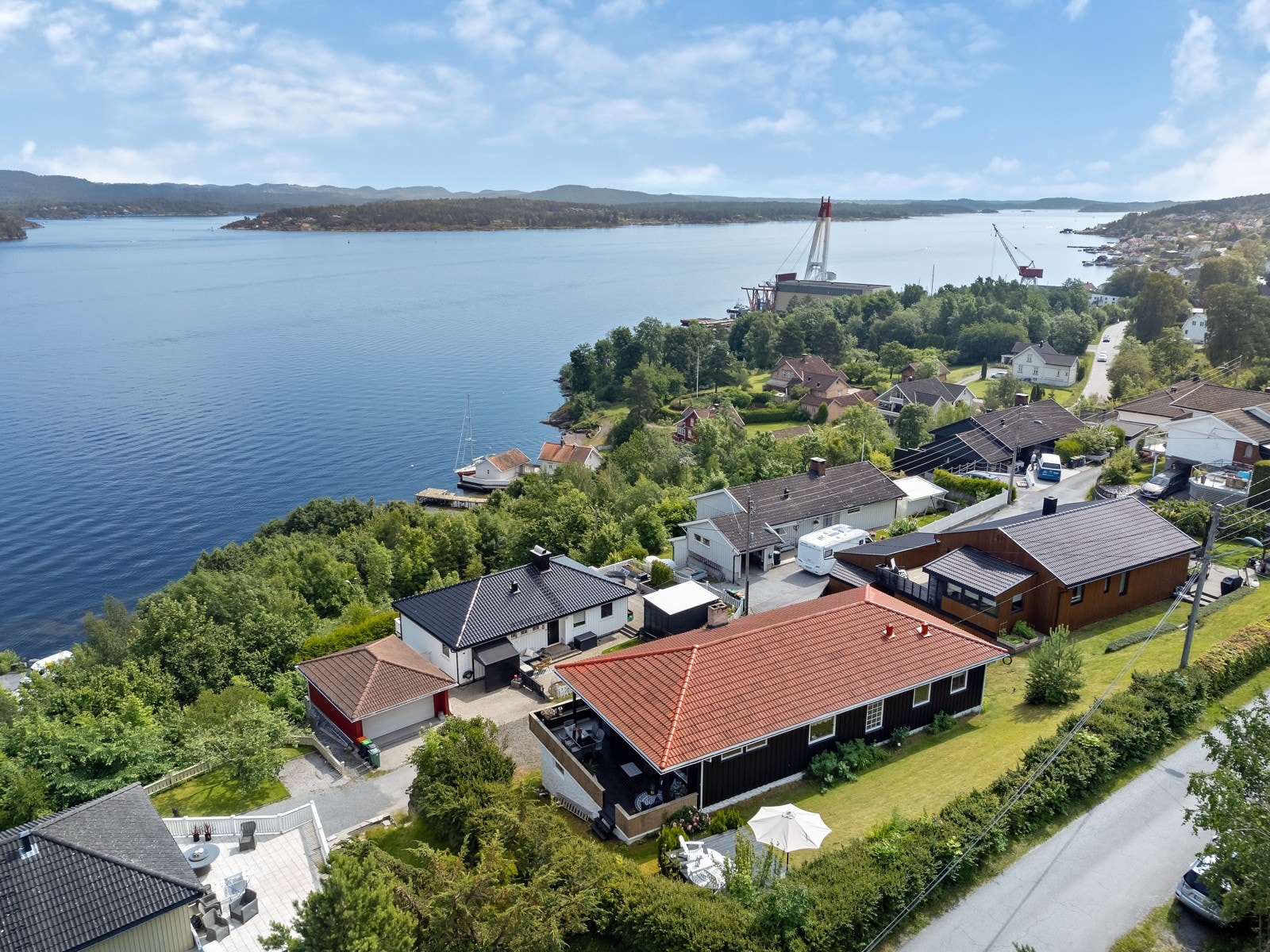 Meglerhuset Telemark har gleden av å vise frem Bunesåsen 15A på Stathelle. Galleribilde