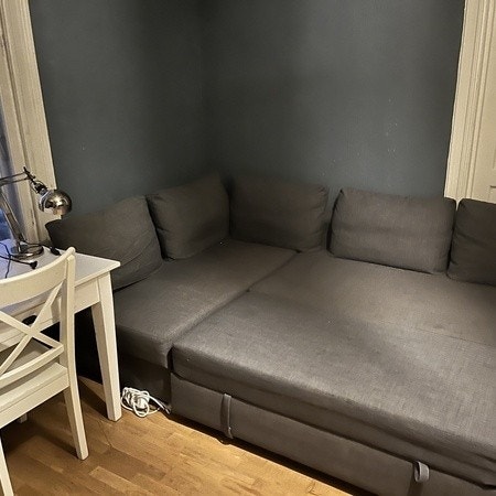 Dobbel sovesofa med plass for oppbevaring av sengetøy (Modell Friheten) Galleribilde