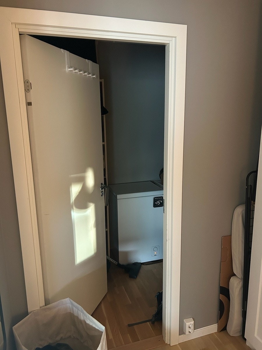 Fra walk in closet til oppbevaringsrom Galleribilde