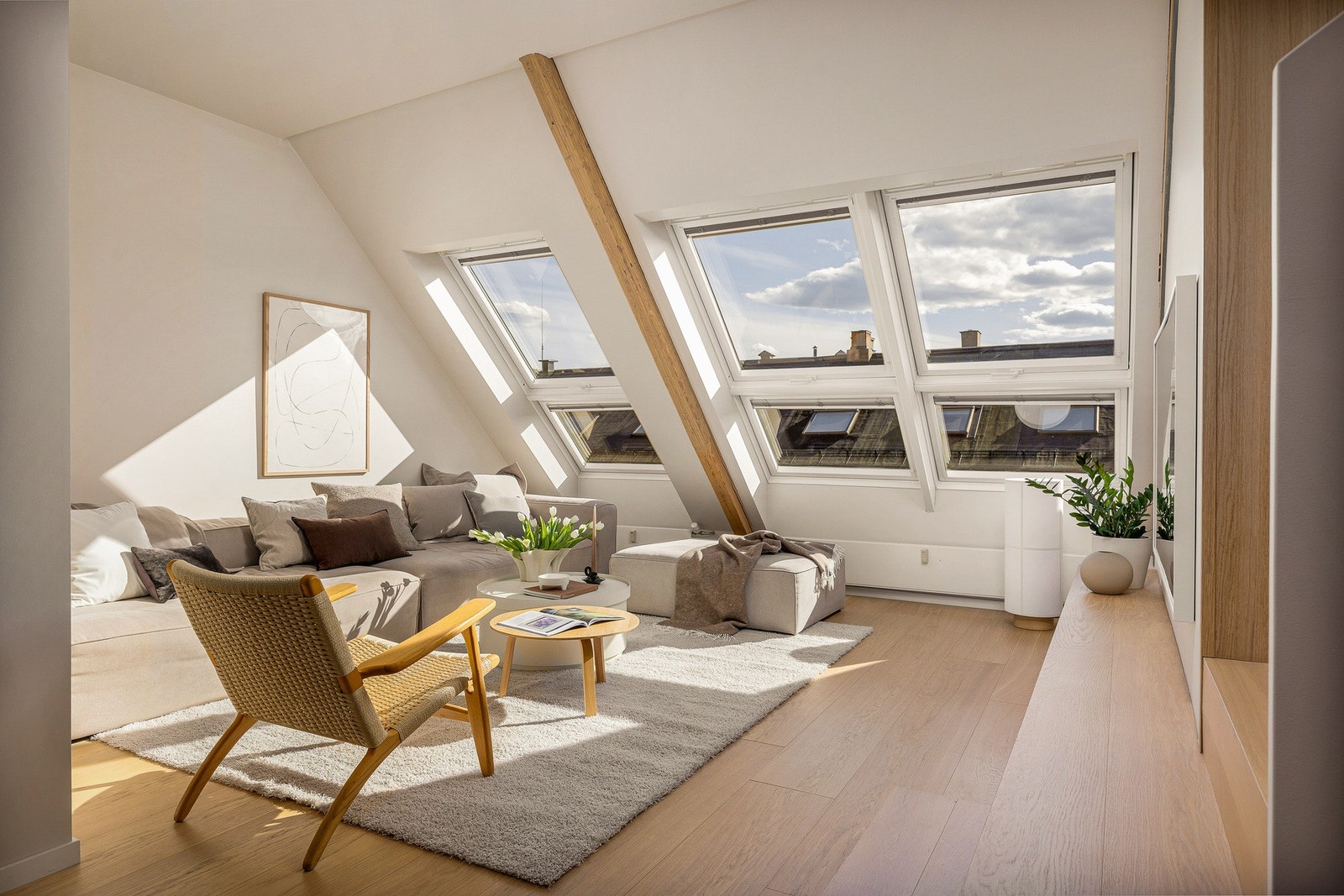 Leiligheten har de senere årene blitt fullstendig pusset opp og påkostet Galleribilde