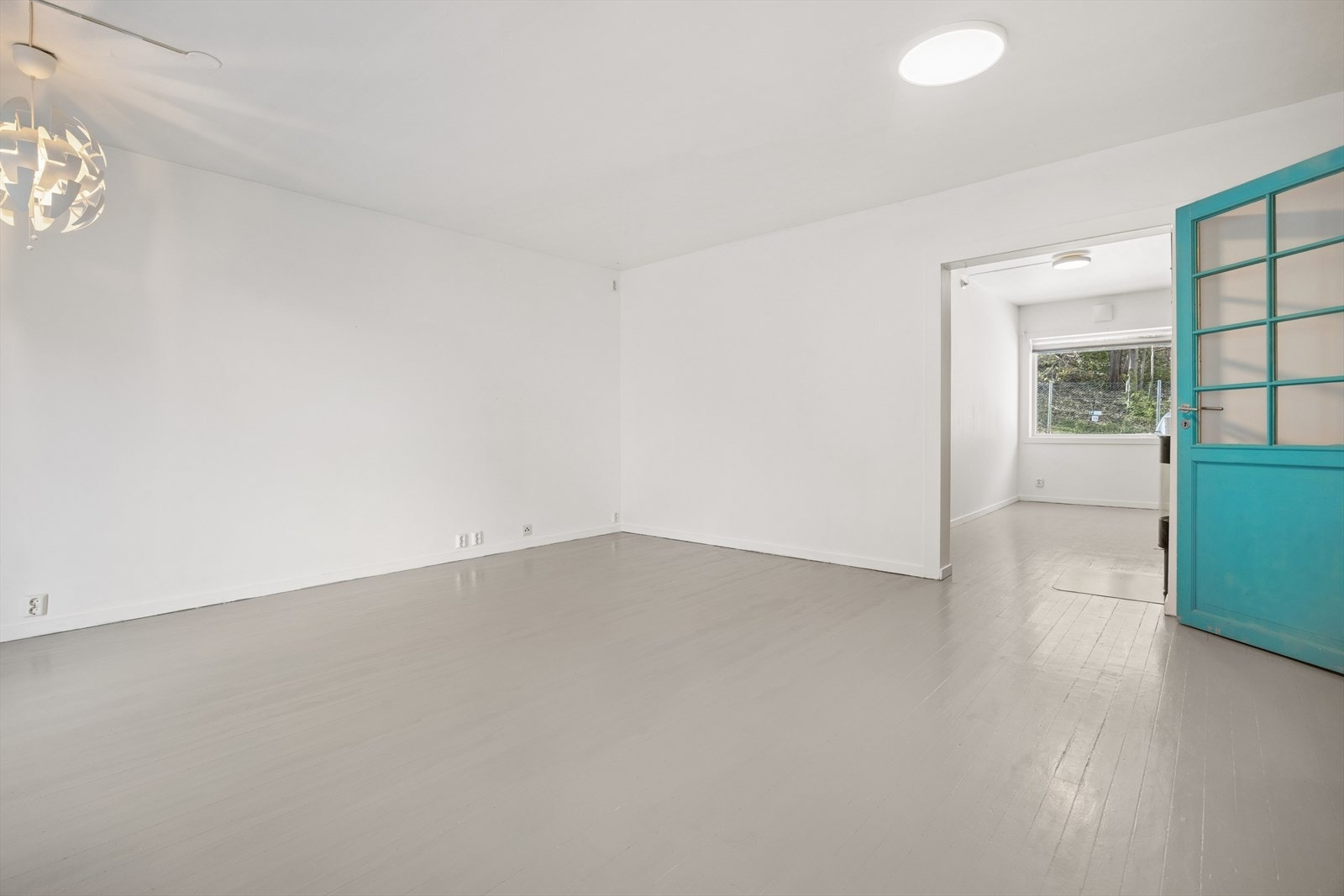 Leiligheten er på hele 74 m² og alle rom oppleves som luftige og lyse. Galleribilde