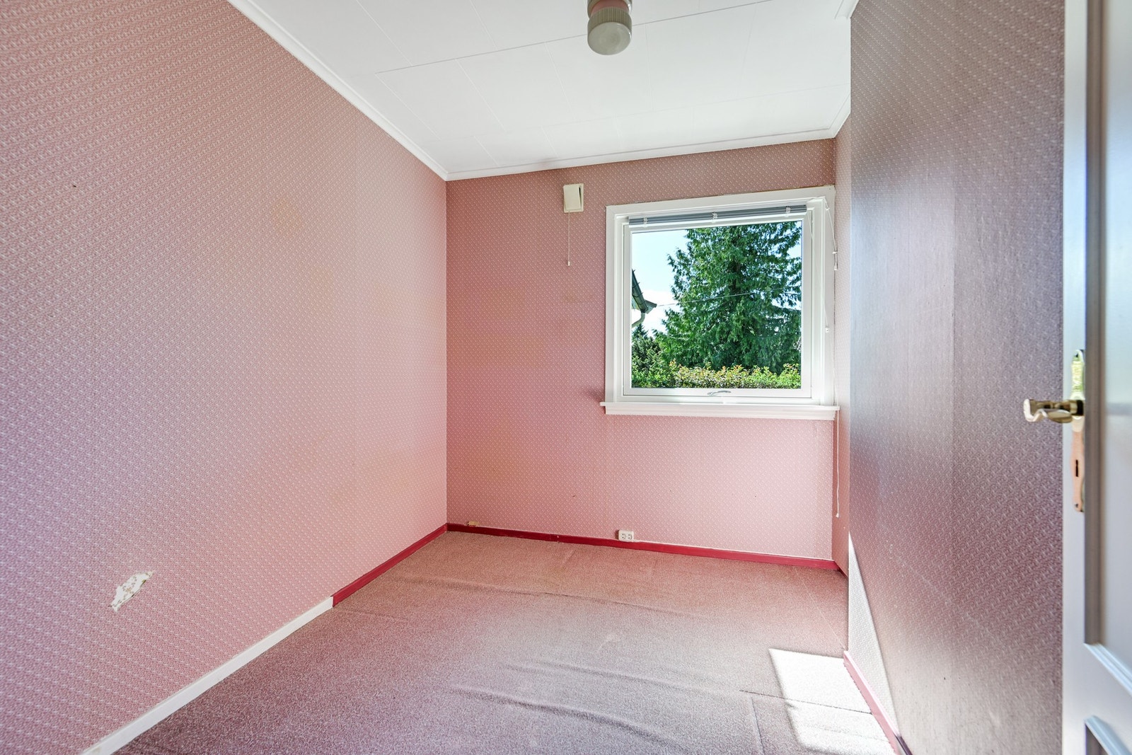 Det "rosa pikværelset" er soverom nr II Galleribilde