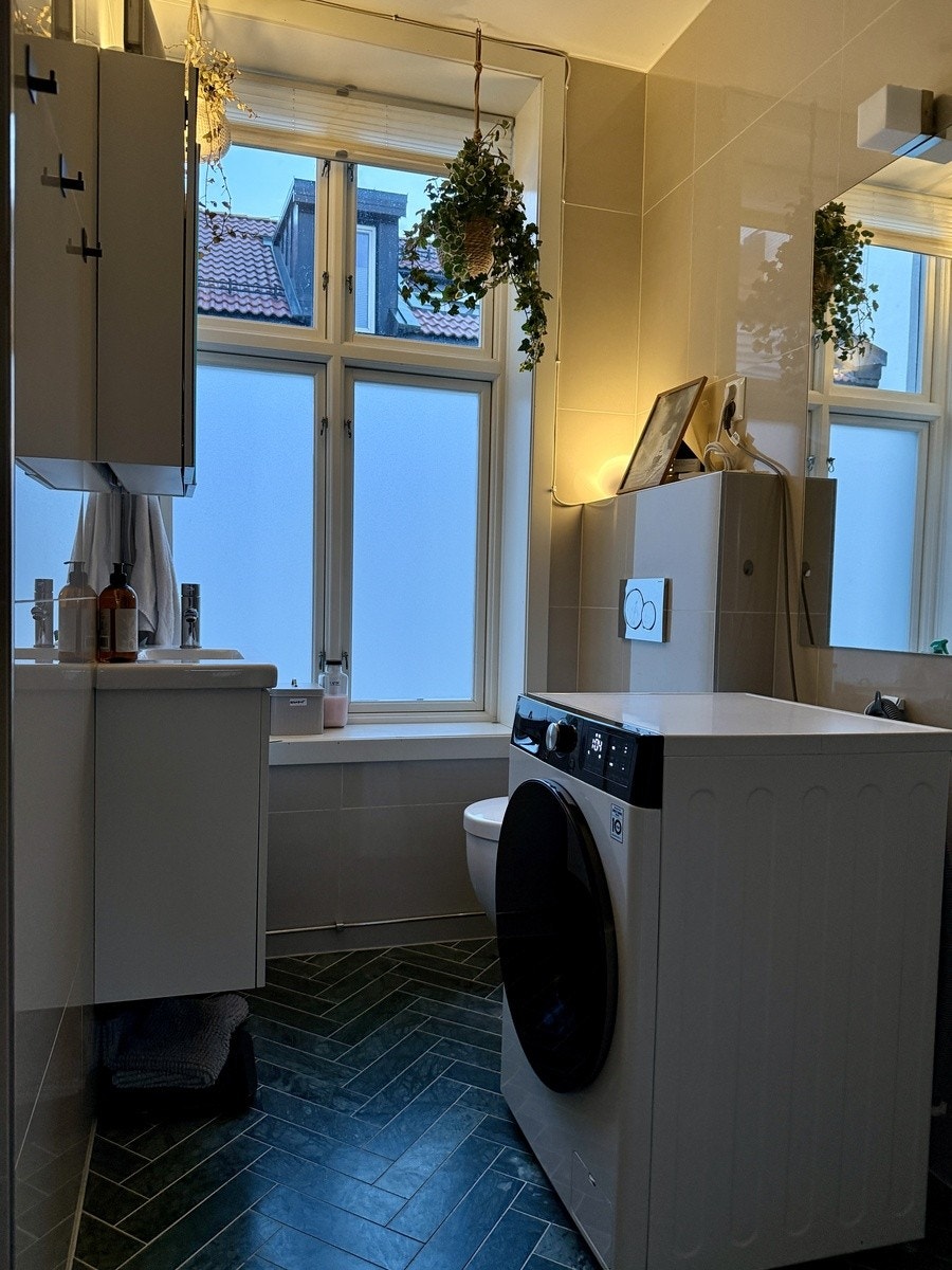 Bad (vaskemaskin med tørk følger med leia) Galleribilde