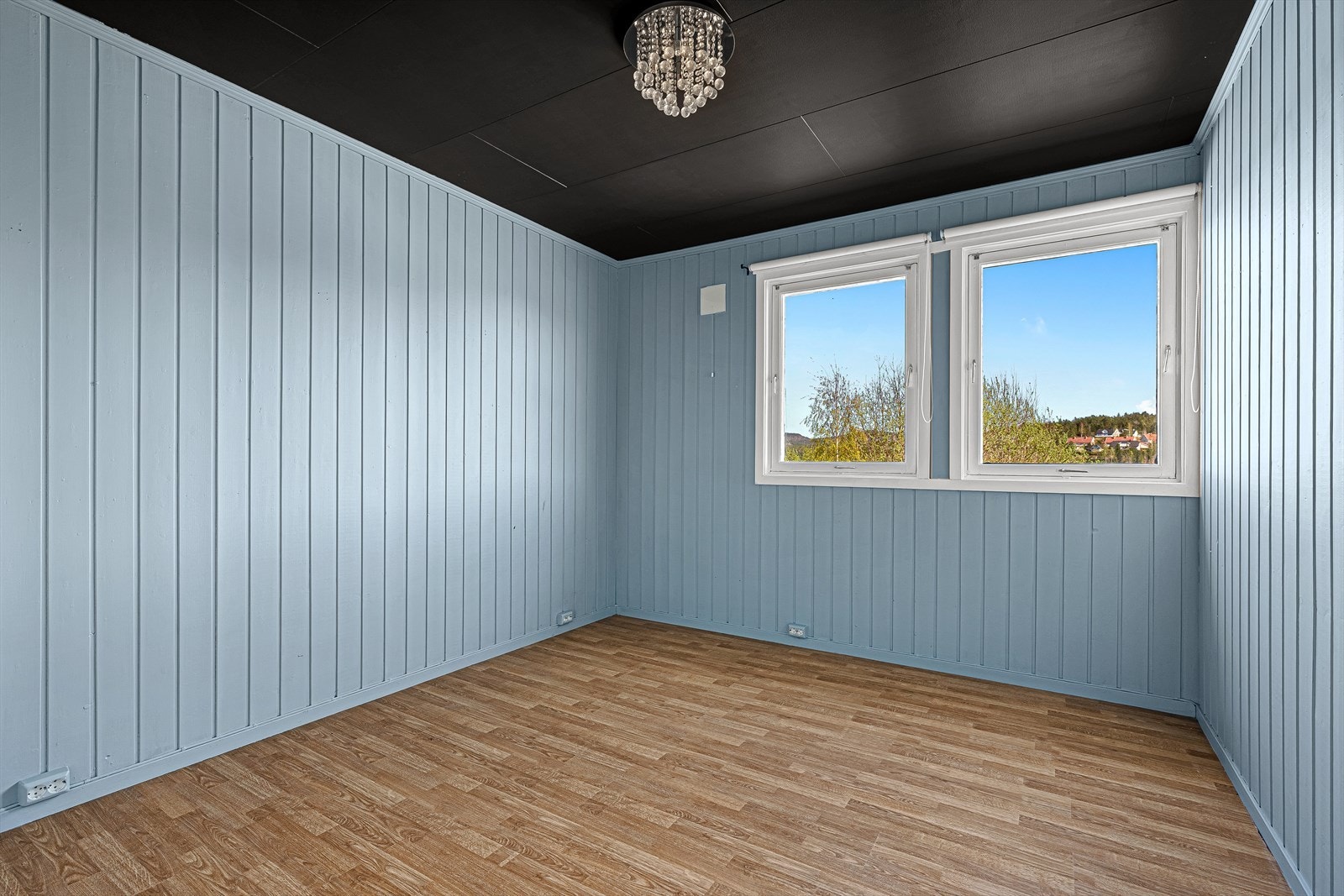 Boligen inneholder 3 soverom, alle beliggende på hovedplan. Galleribilde