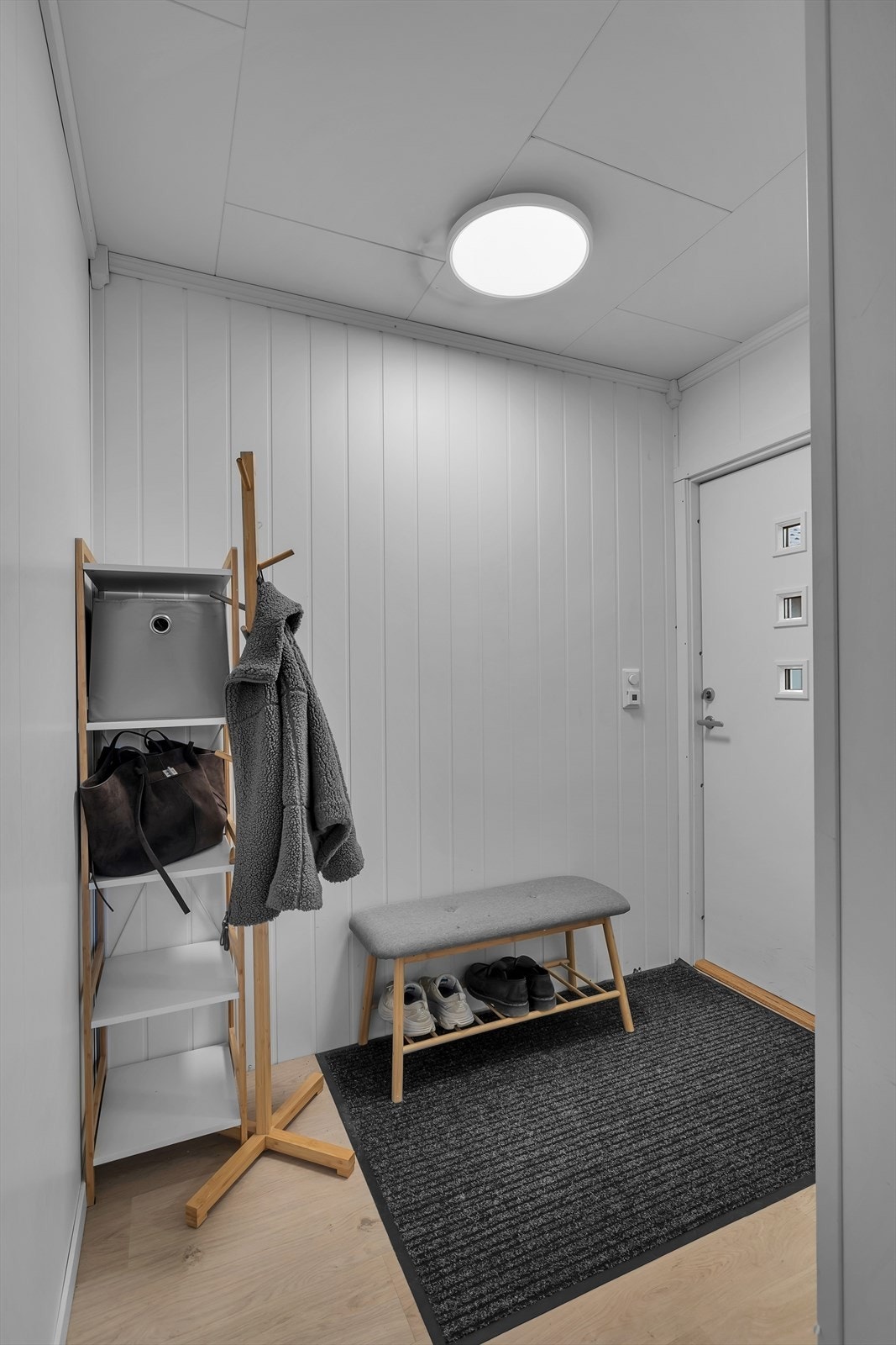 Eget inngangsparti for utleiedelen. Galleribilde