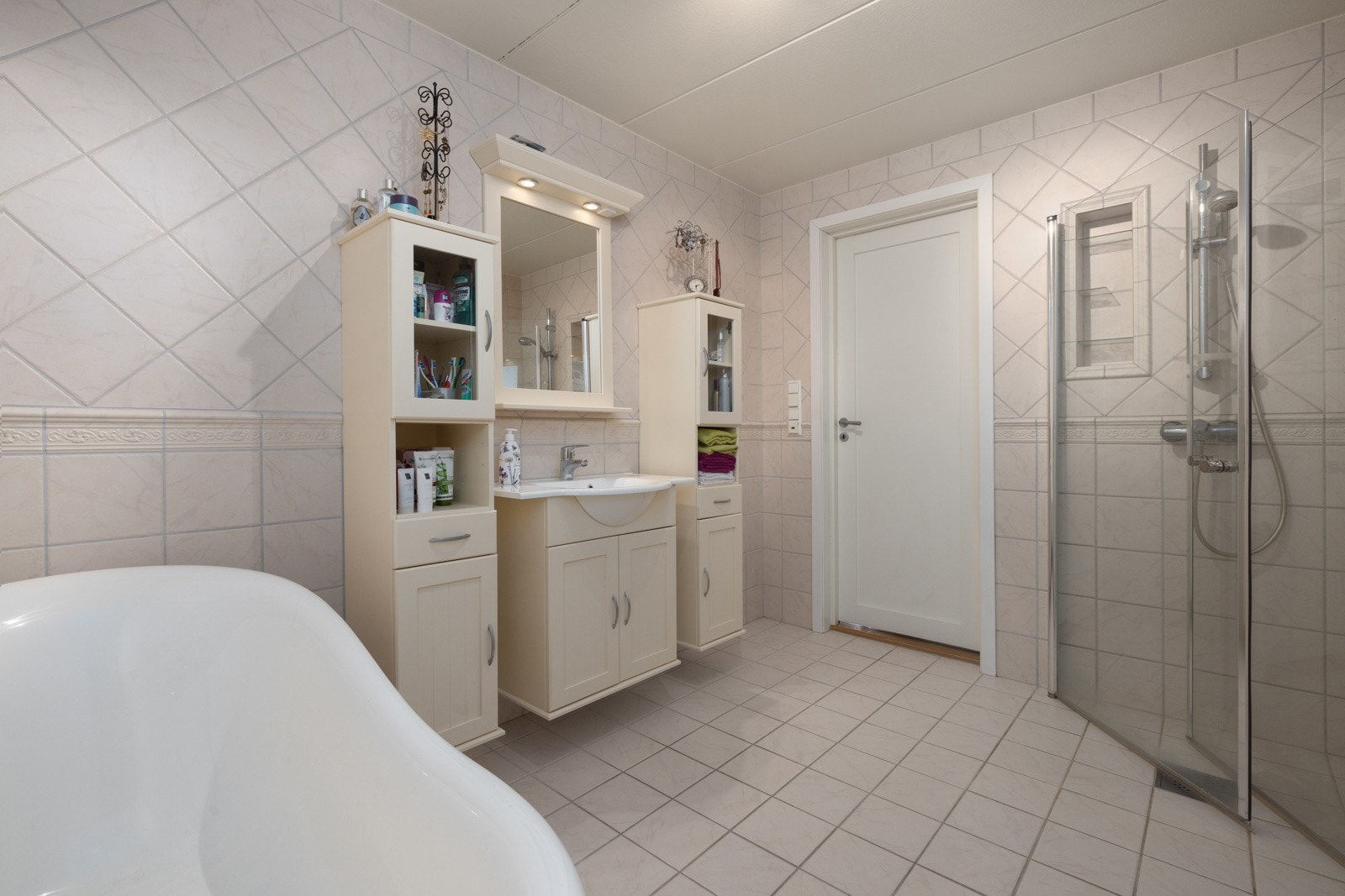 Badet er svært romslig Galleribilde
