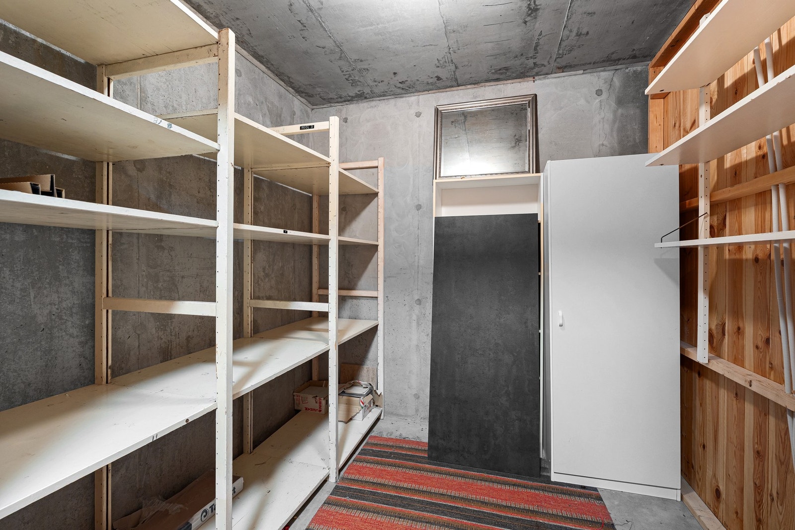 Leiligheten disponerer en bod i 2 etasje. Galleribilde