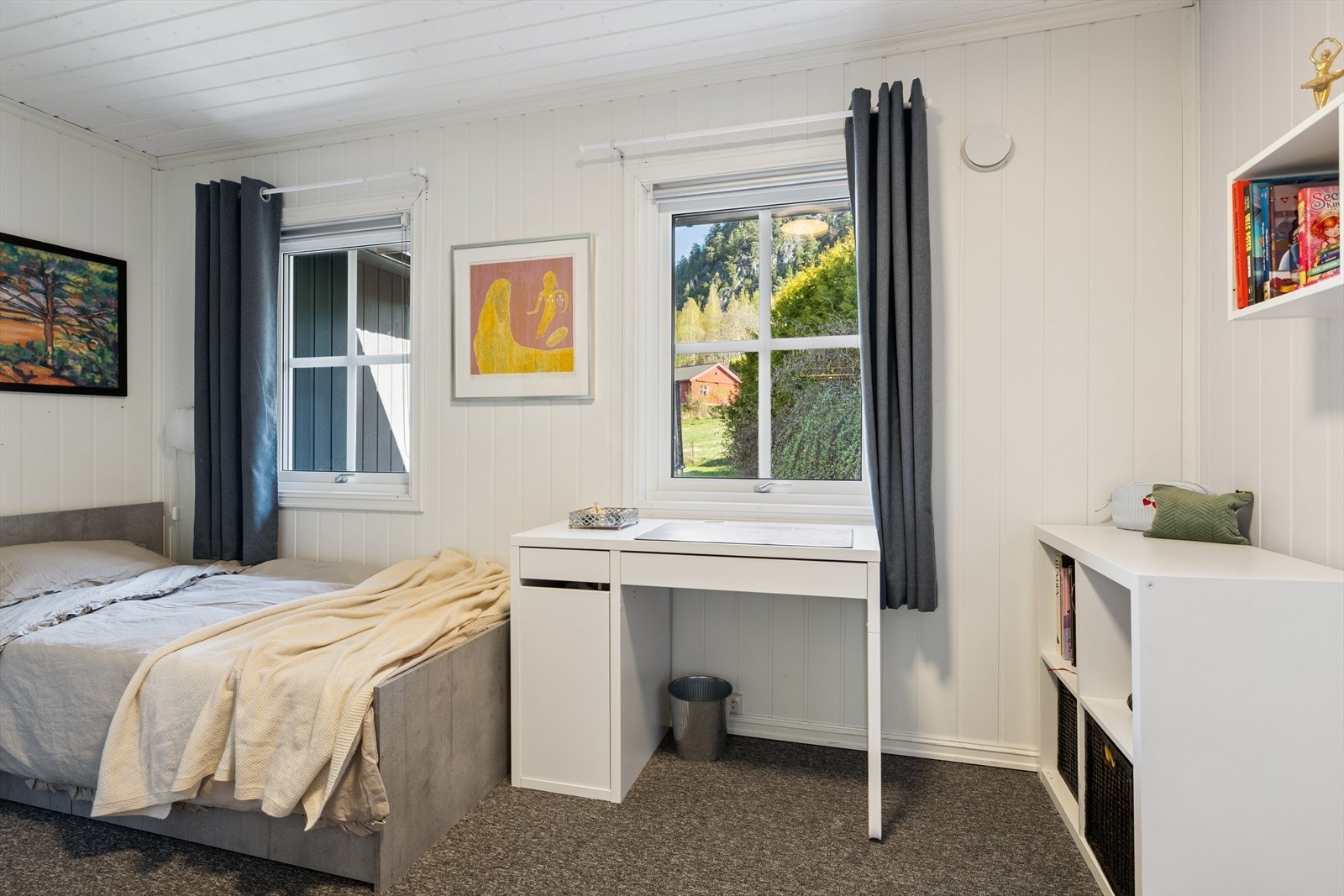 Soverom 3 er noe mindre men har plass til både seng og leksepult. Galleribilde