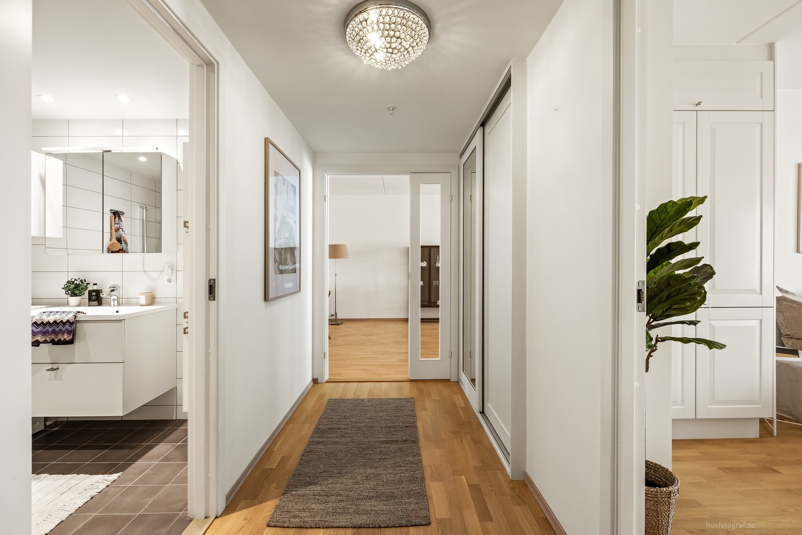 Leiligheten har balansert ventilasjonsanlegg, aggregat er plassert i bod/teknisk rom. Galleribilde