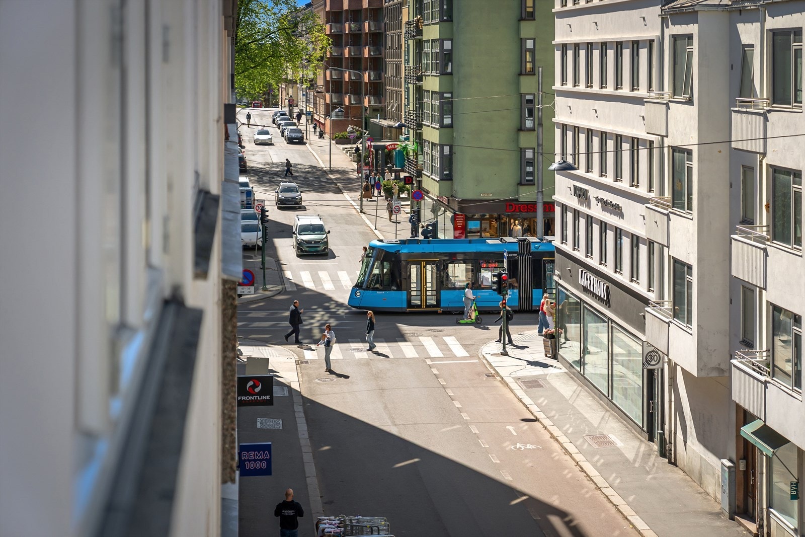 Det er kun et steinkast til hyggelige Bogstadveien Galleribilde