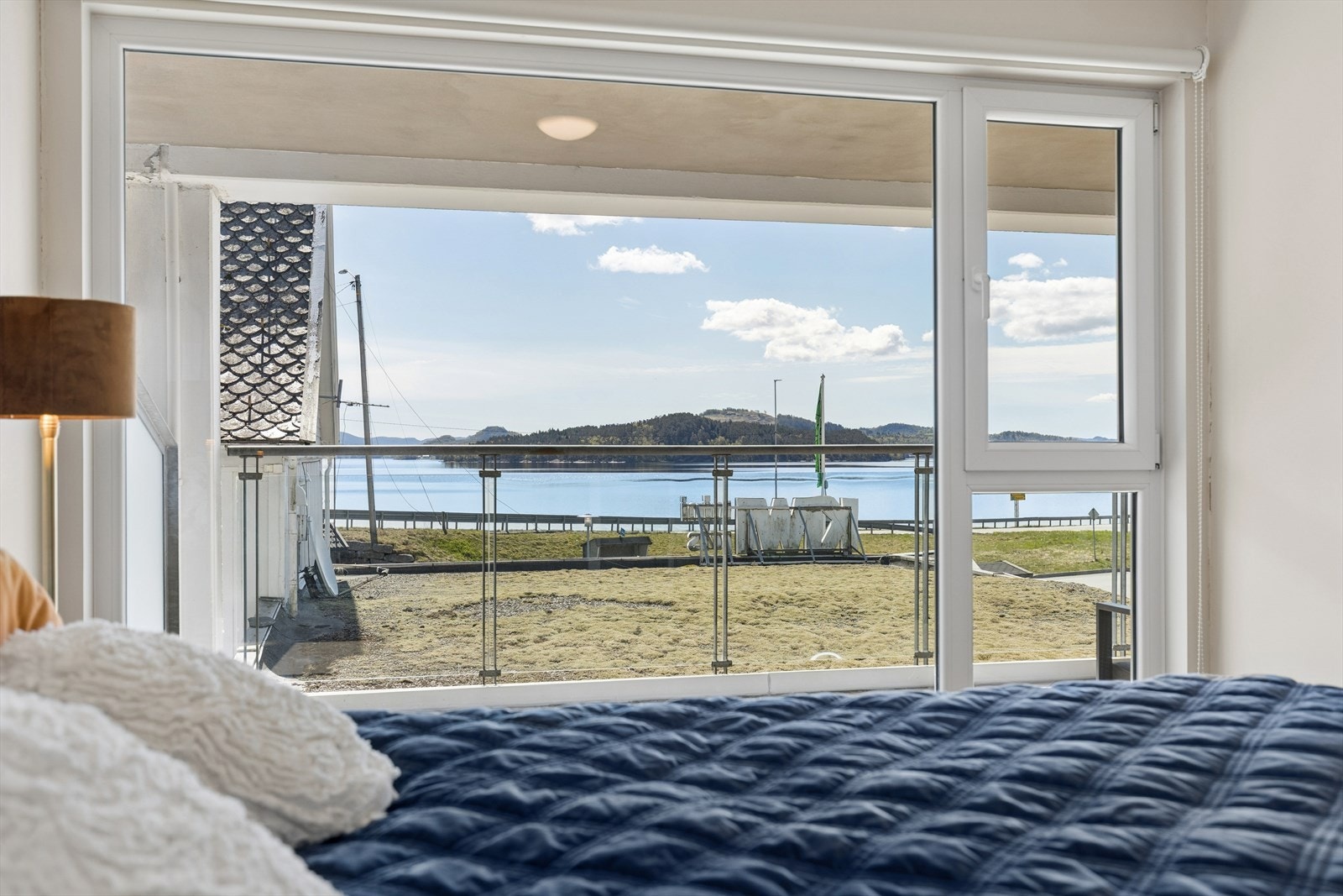 Våkn opp til den flotte utsikten mot Skjoldafjorden! Galleribilde