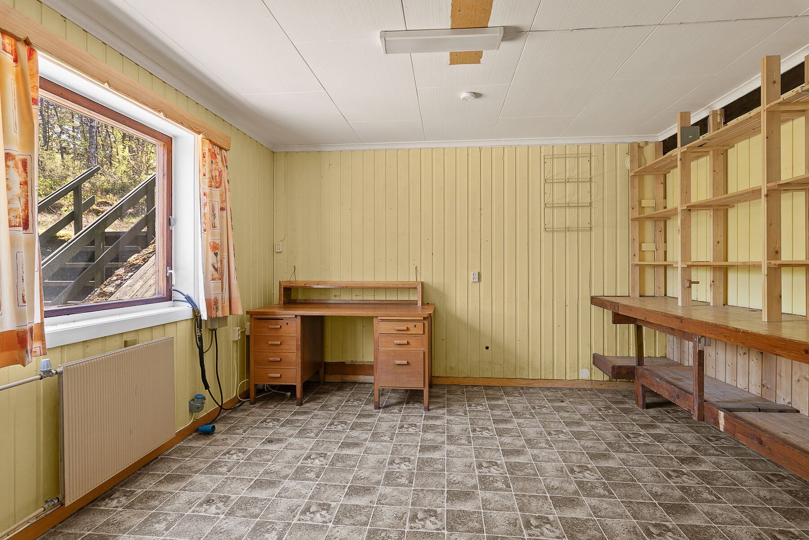 Kjelleretasjen består av store bodrom. Galleribilde
