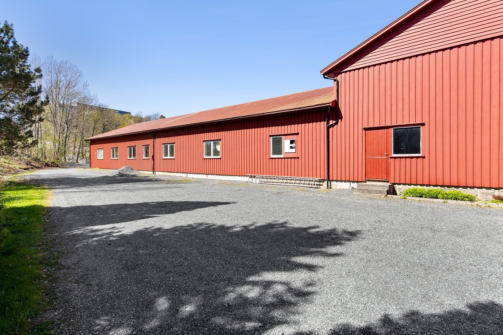 Uthus som i dag er utleid til Grimstad Planteskole og ut 2027. Galleribilde