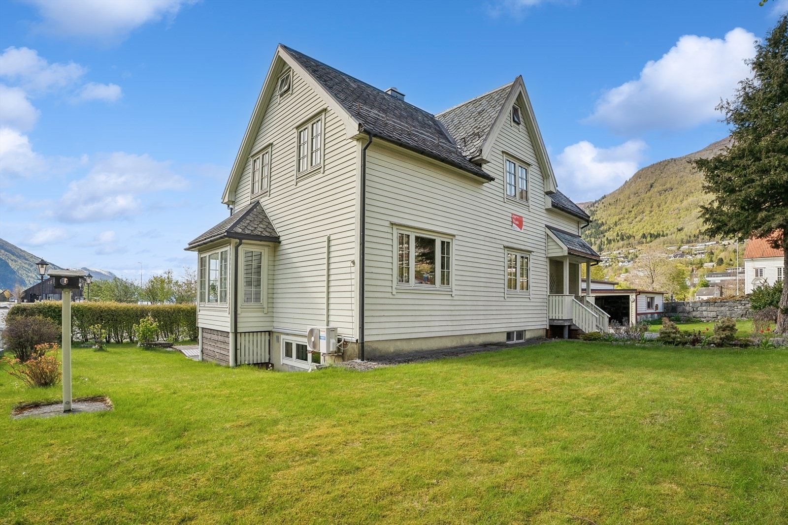 Eidsgata 69 presenteres av Eiendomsmegler Norge v/Sebastian Eide Galleribilde