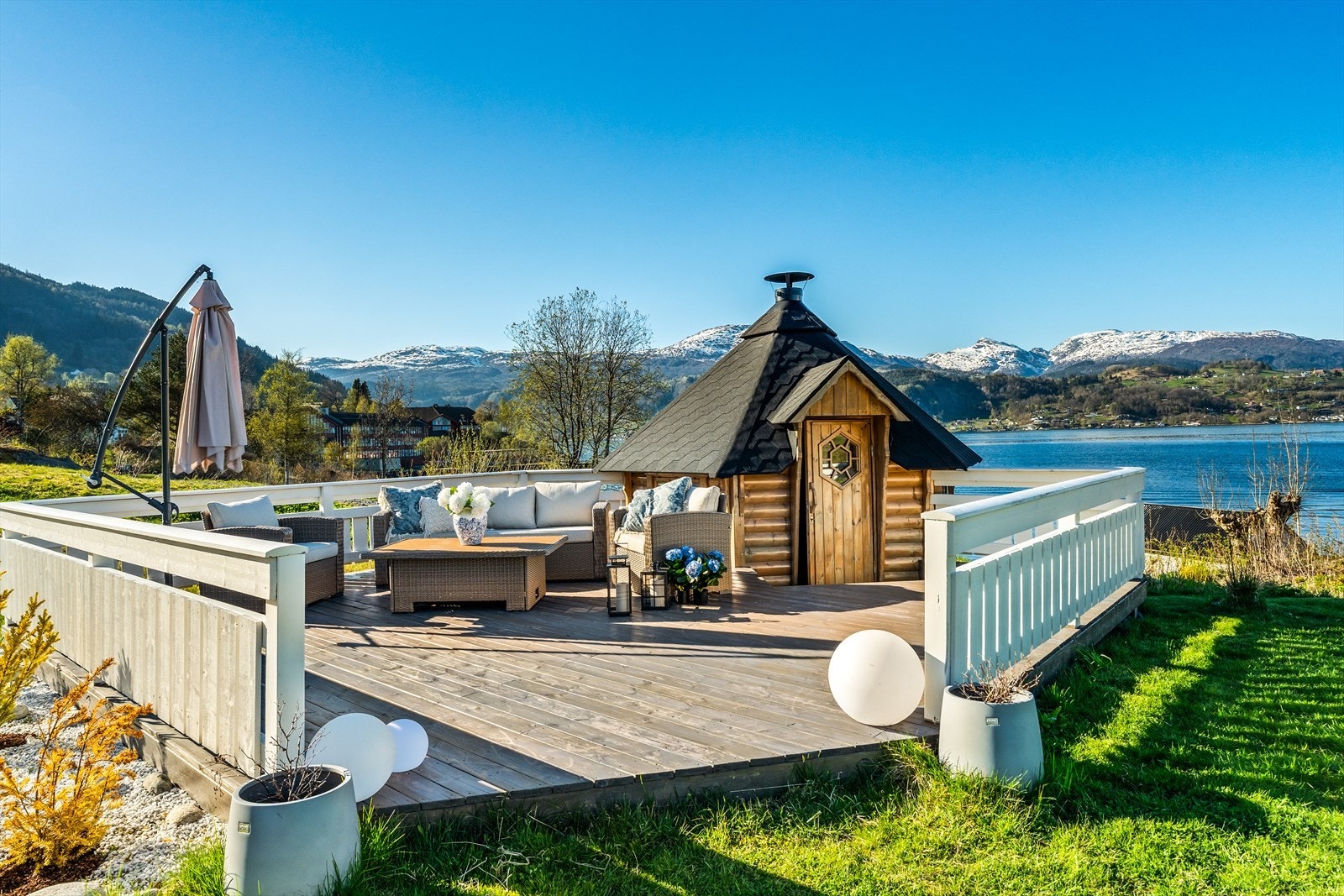 Perfekt for lange sommerkvelder med familie og venner. Galleribilde