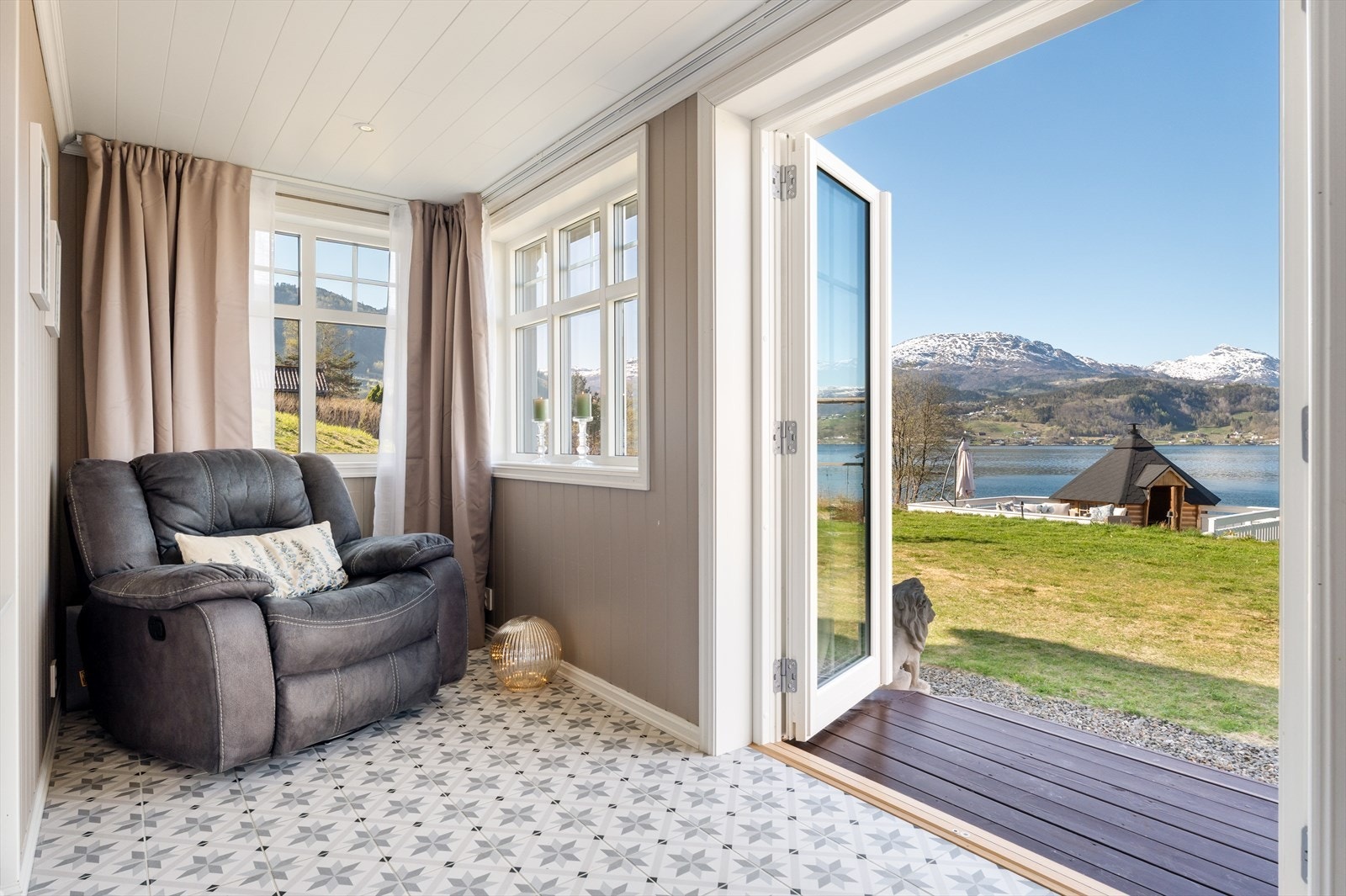 Også her kan man nyte den flotte utsikten. Galleribilde