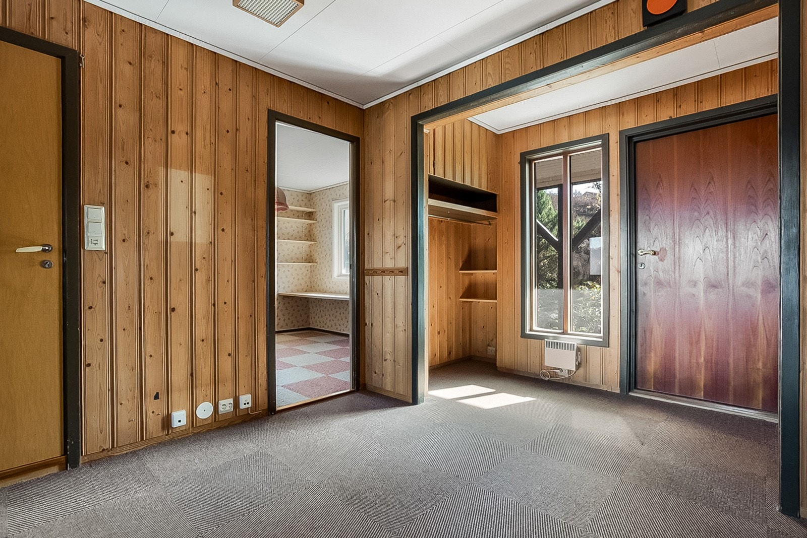 Hall i h. etg. med tilkomst til soverom Galleribilde