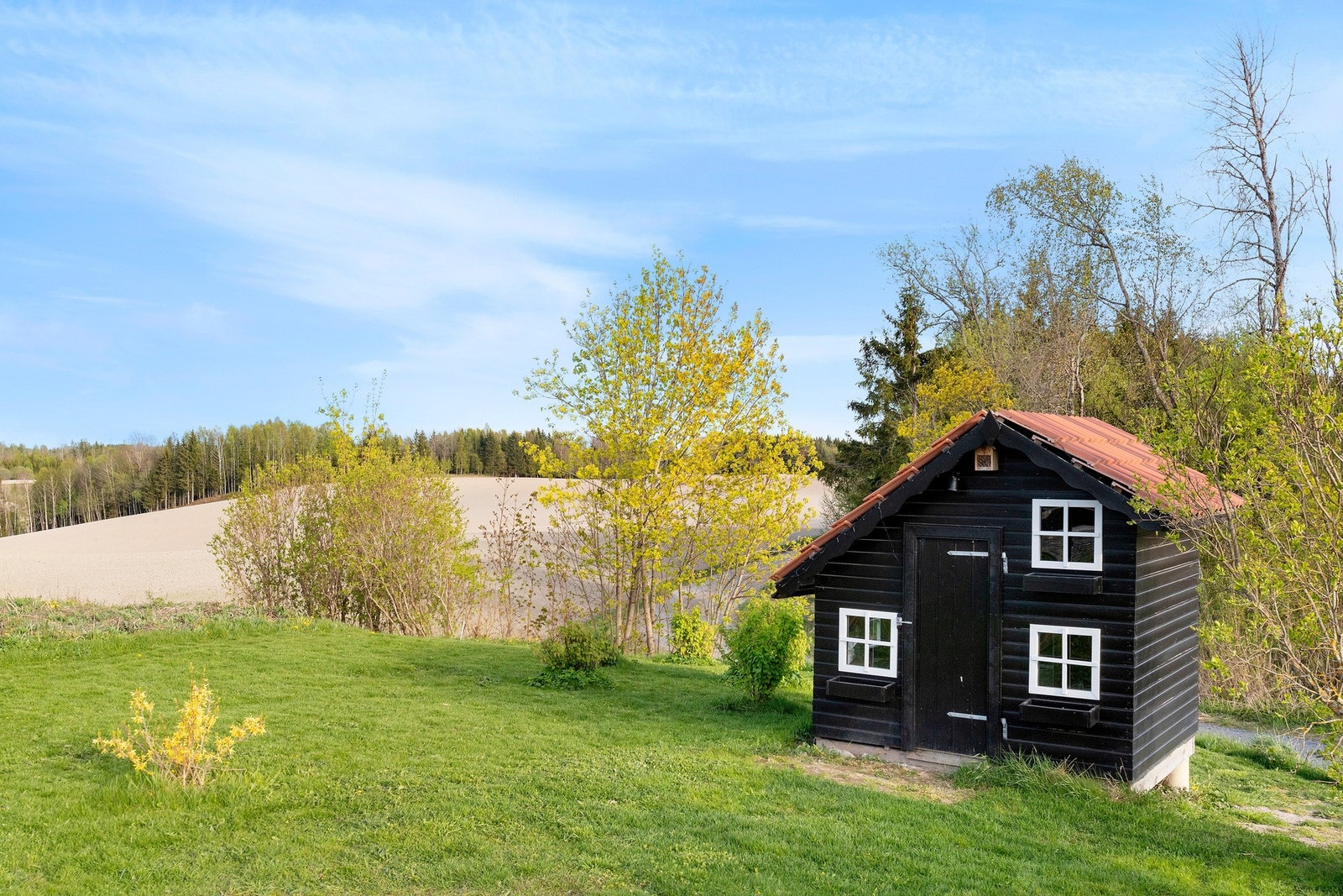 Lekestue / redskapsbod mm. Galleribilde