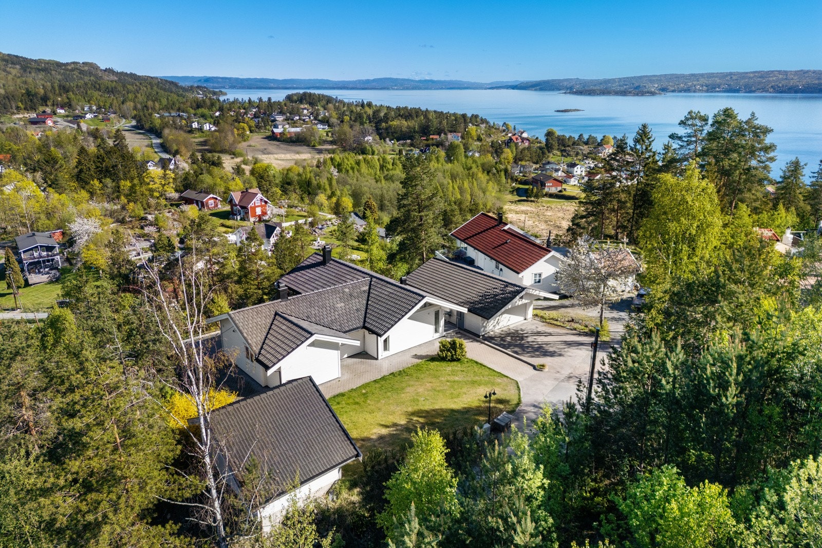 Frem Eiendomsmegling v/Preben von Malchus har gleden av å presentere Furubergløkka 10! Galleribilde