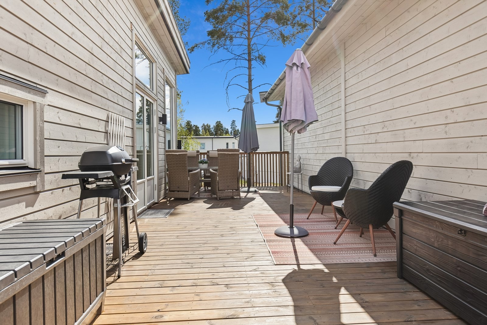 Terrassen innbyr til stille stunder, såvel som lange, sosiale kvelder. Galleribilde