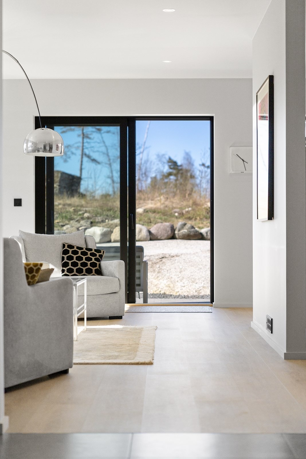 Fra stuen er det direkte utgang til uteområdet og terrassen. Galleribilde