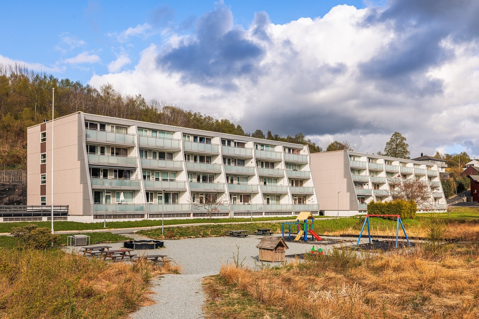 Kan du gjøre dette til din drømmeleilighet? Velkommen inn! Galleribilde