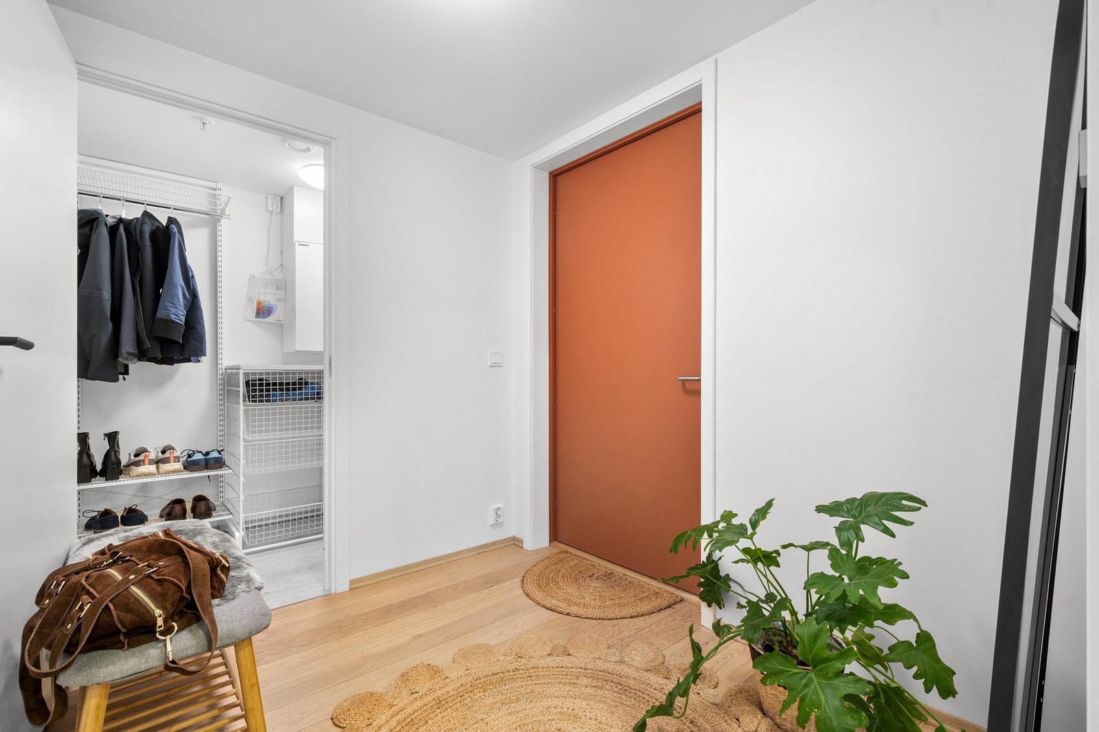 Leiligheten har en praktisk innvendig bod. Galleribilde